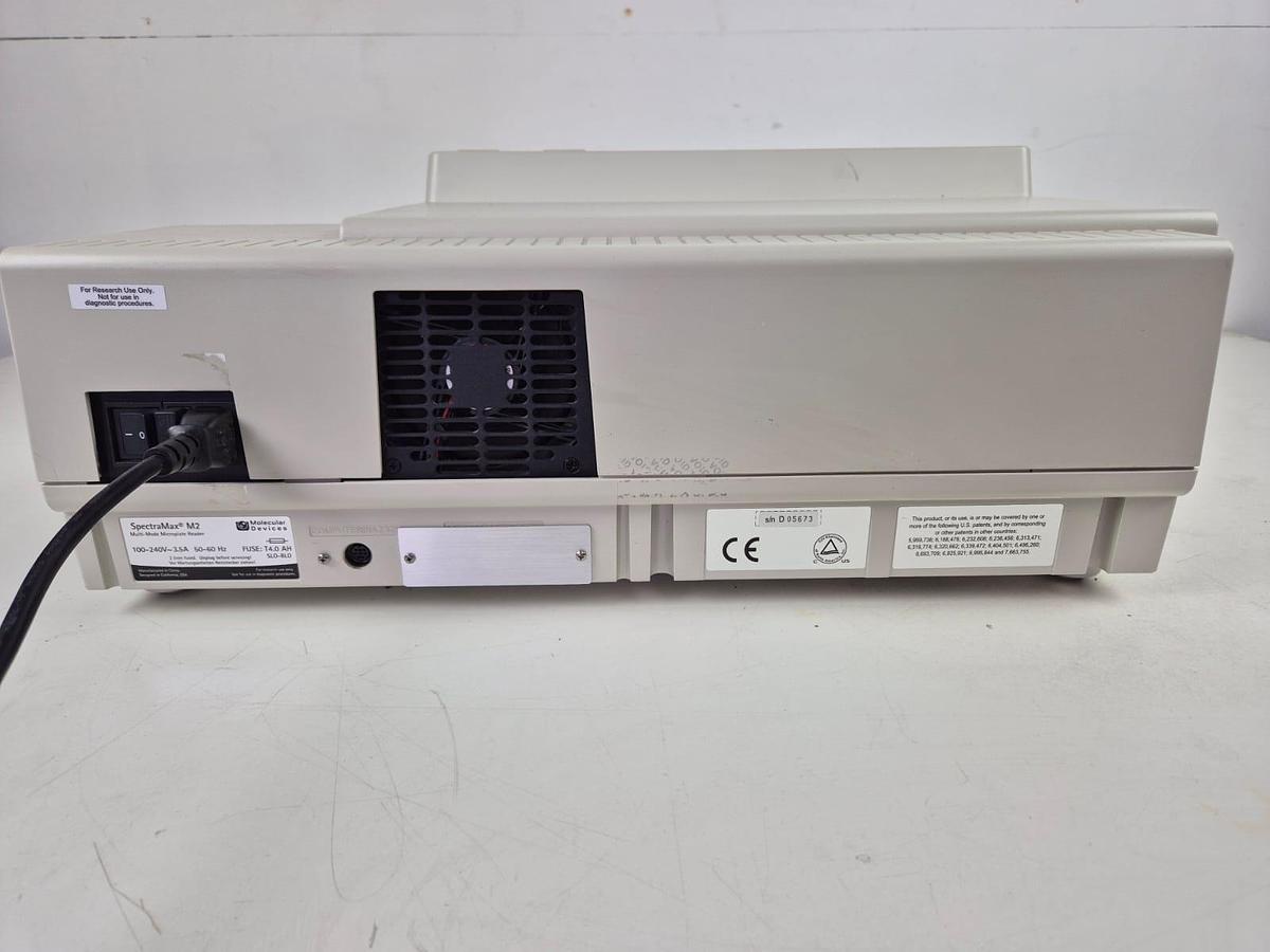 Molecular Devices SpectraMax M2 Microplate Reader, image 8