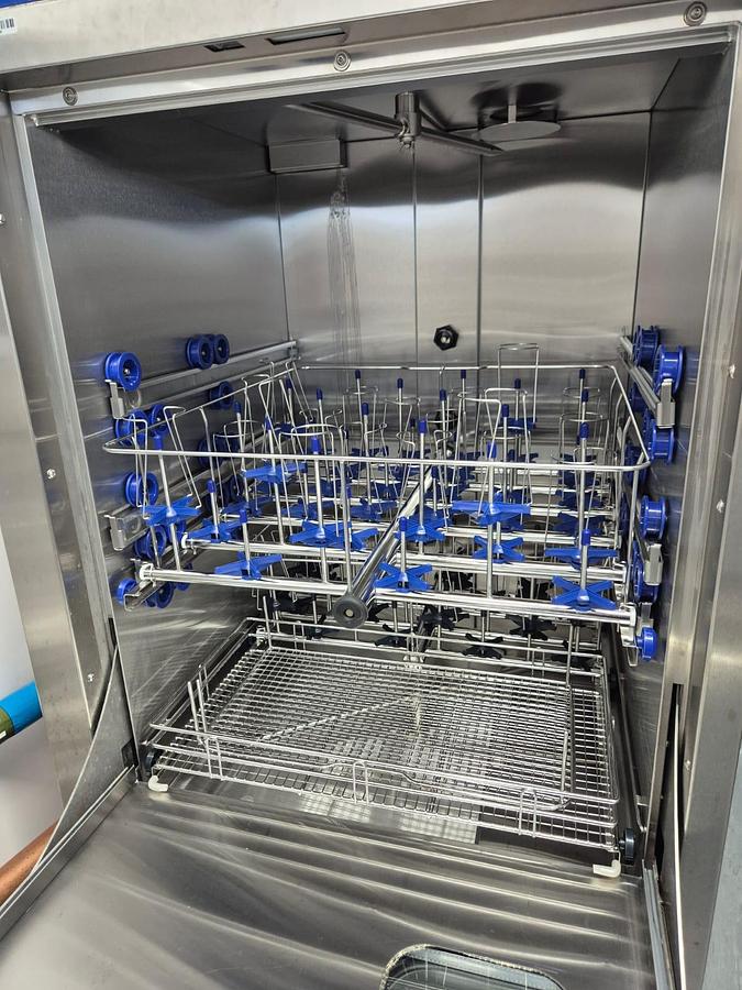 Getinge Lancer 1400 LXP Ultima Laboratory Glassware Washer, image 4