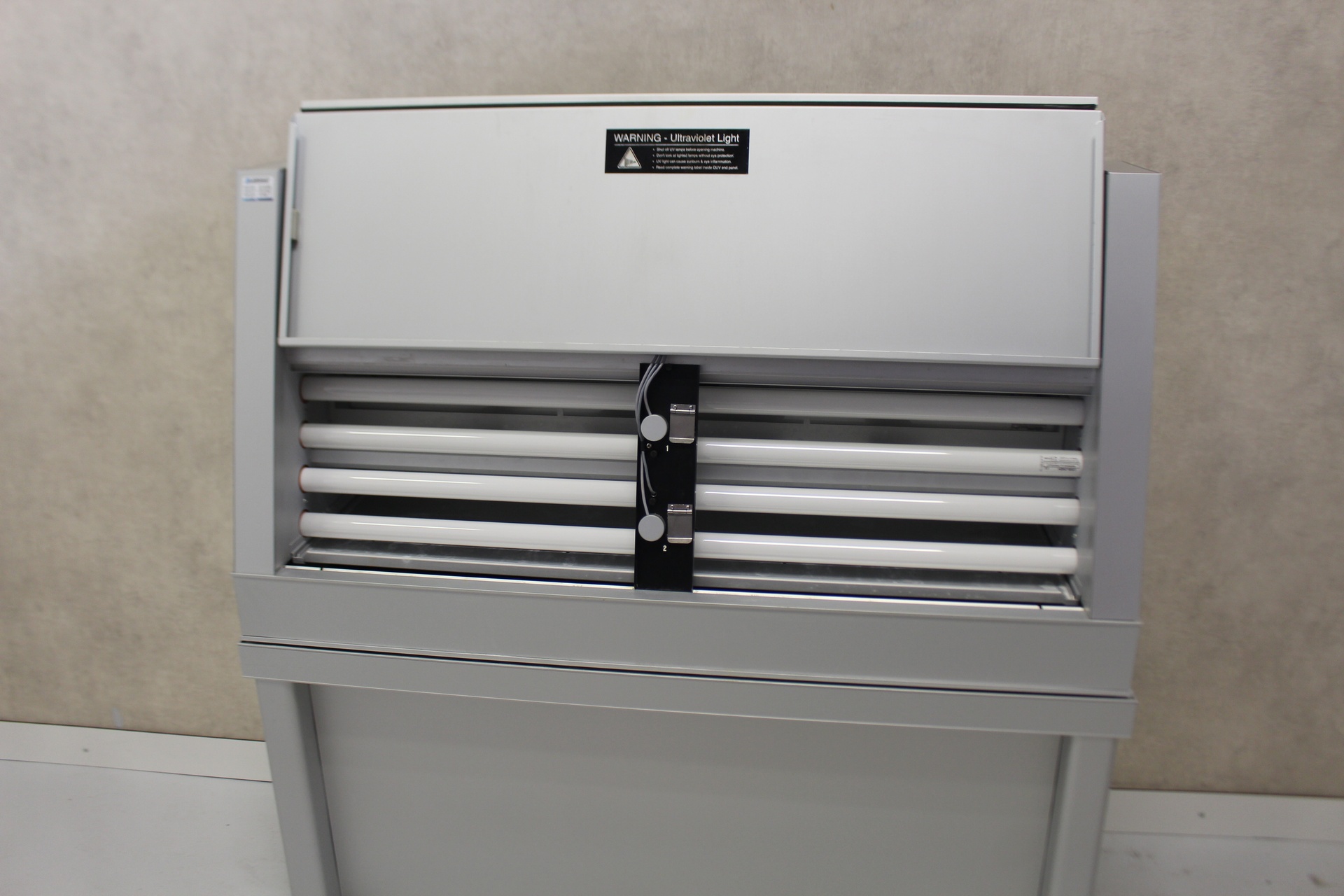 Q-LAB QUV/ SE Accelerated Weathering Tester, image 2