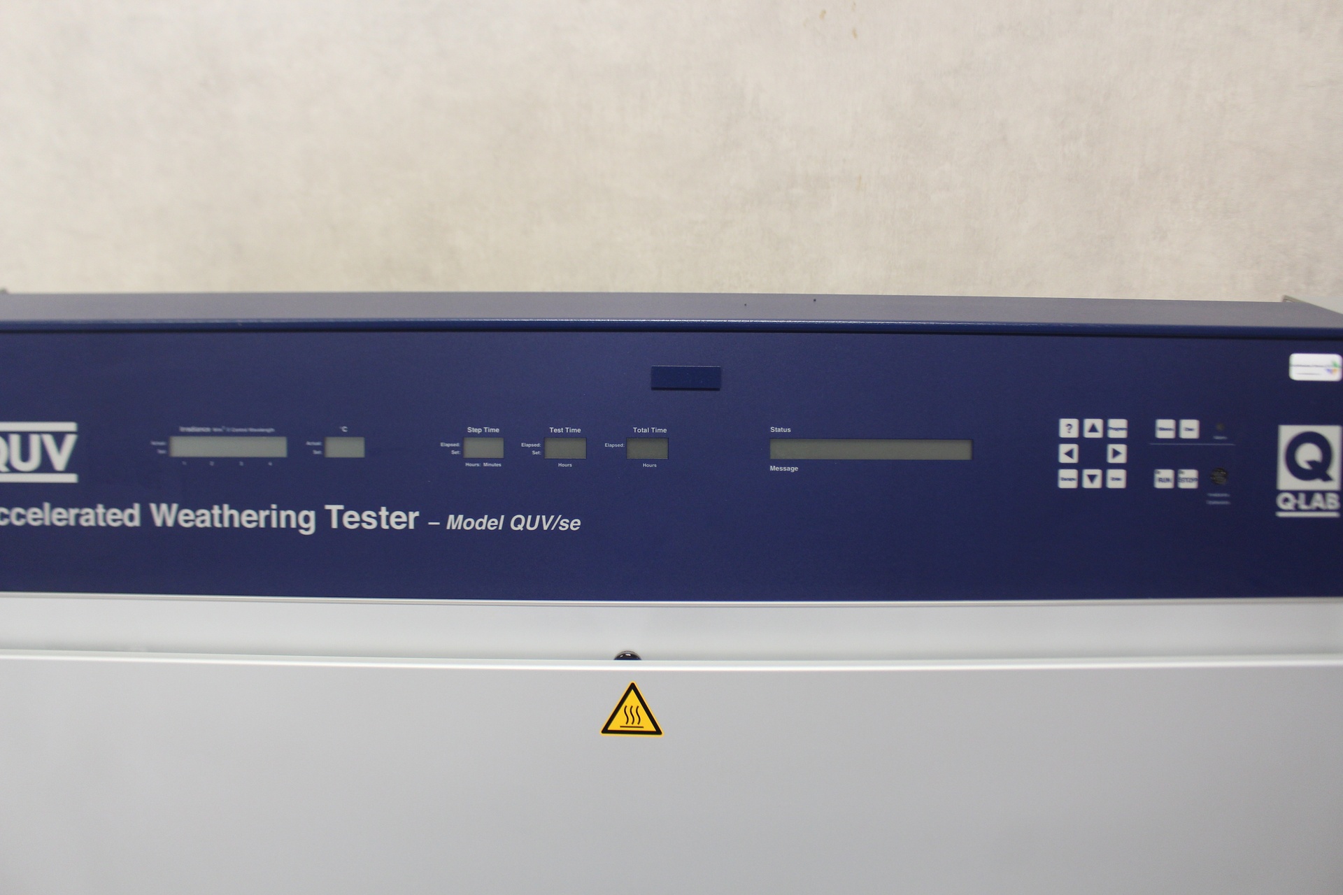 Q-LAB QUV/ SE Accelerated Weathering Tester, image 4