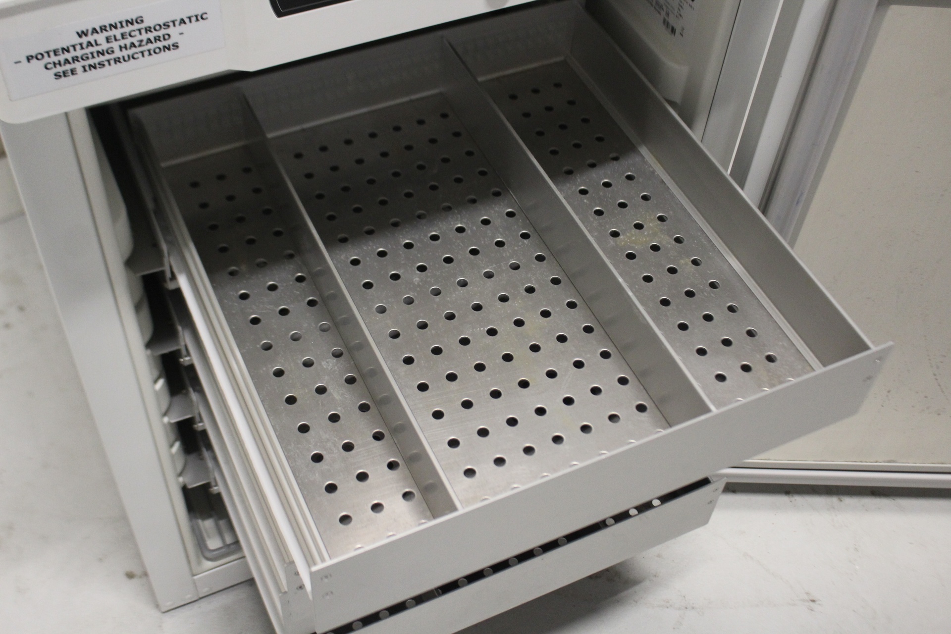 Gram BioCompact RF210 LG Explosion-proof Freezer, image 3