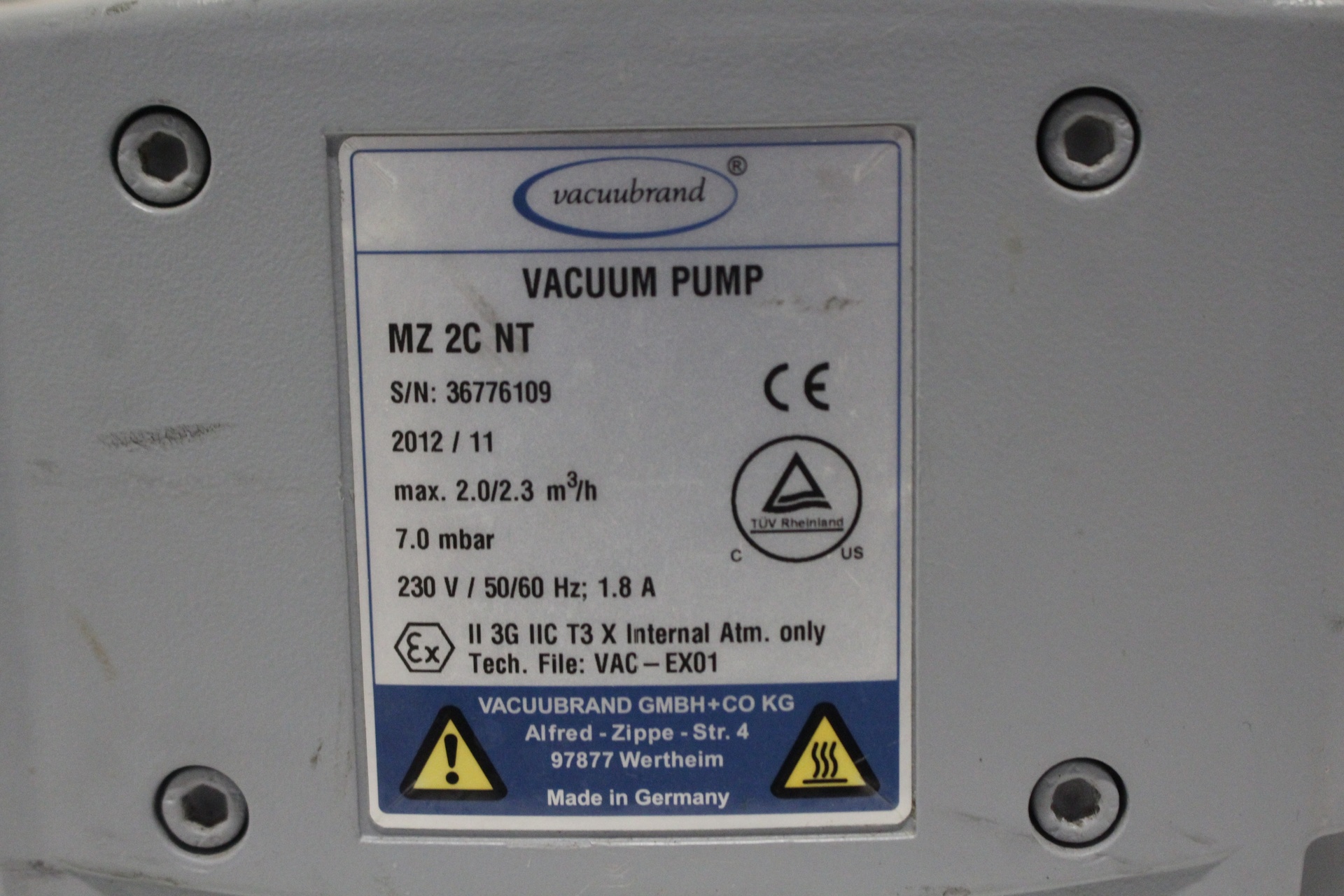 Vacuubrand MZ 2C NT Vacuum Pump, image 3