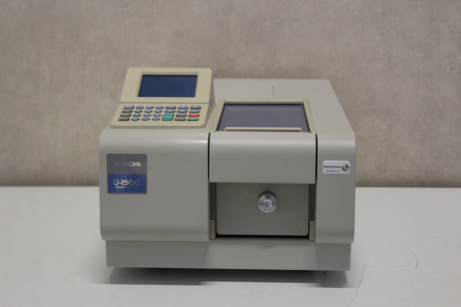 Hitachi High-Tech U-1900 UV-Vis Spectrophotometer