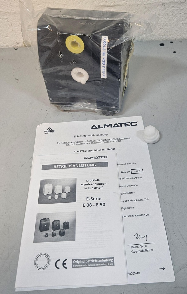Almatec E10UTT Diaphragm Pump, image 3