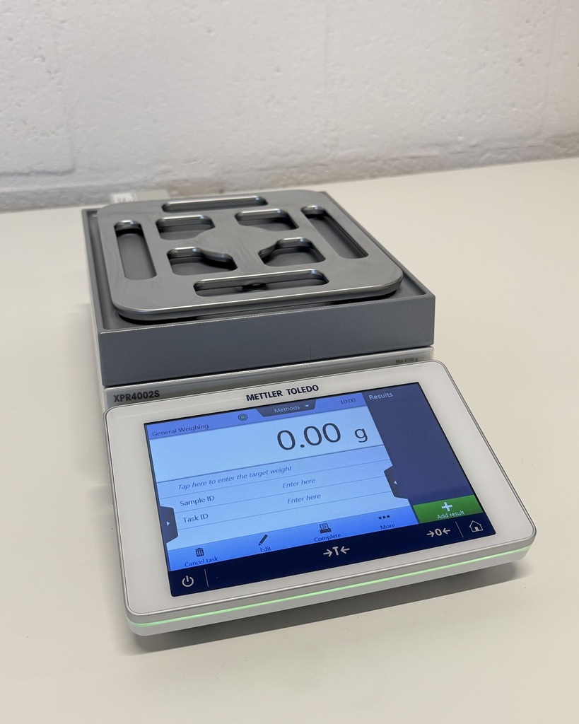 Mettler Toledo XPR4002S Precision Balance, image 2