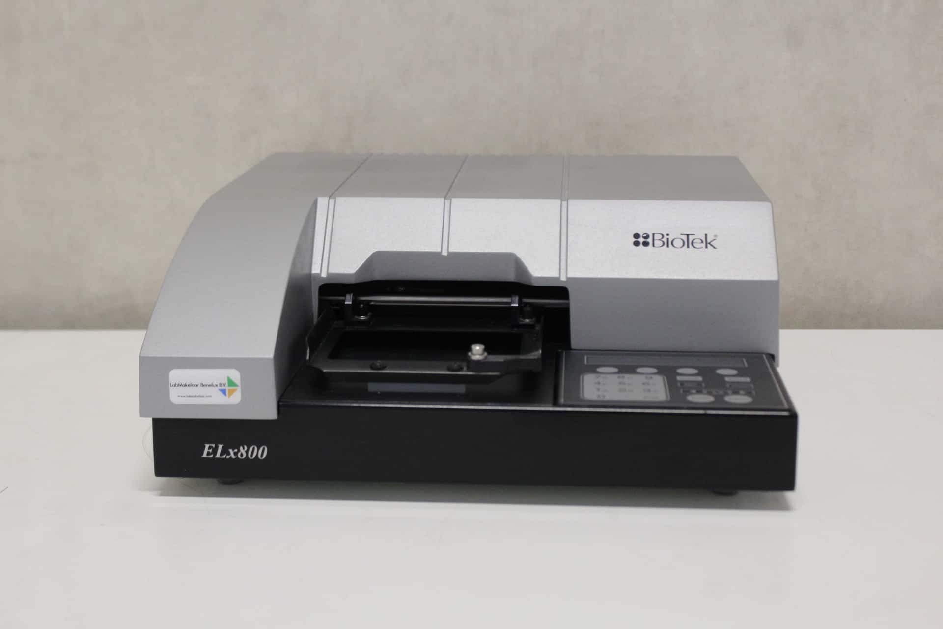 BioTek ELx800 Absorbance Microplate Reader