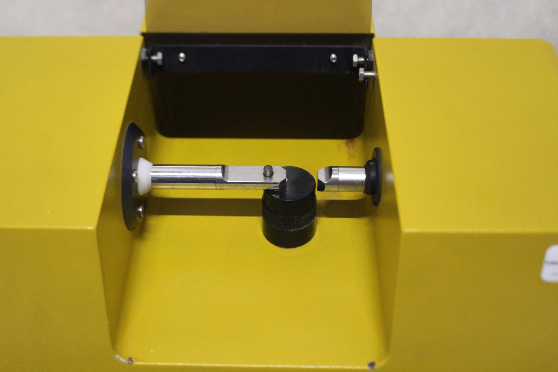 Pharma Test PTB 301 Tablet Hardness Tester, image 2