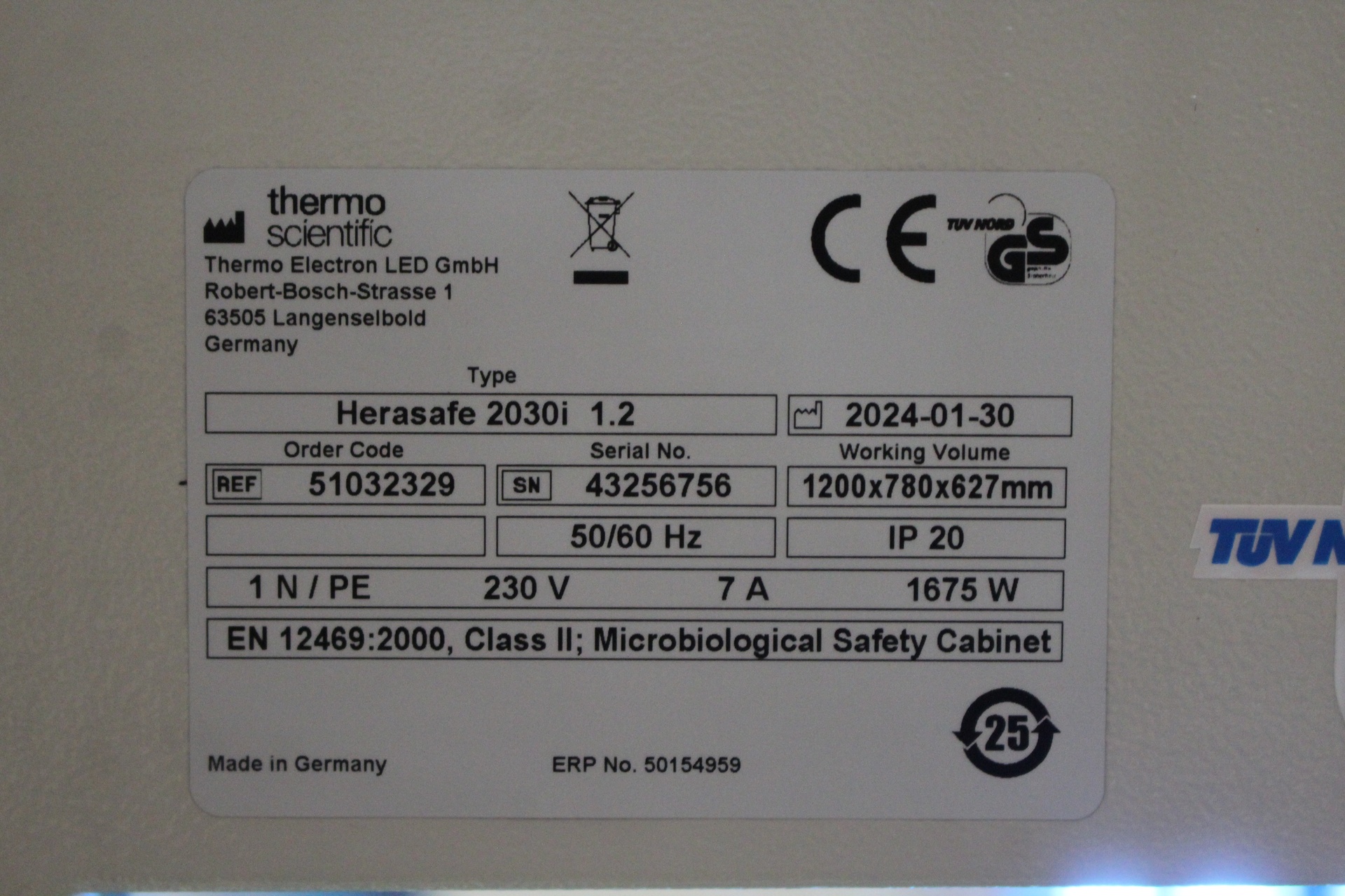 Thermo Scientific Herasafe 2030i Microbiological Safety Cabinet (1.2 m), image 6