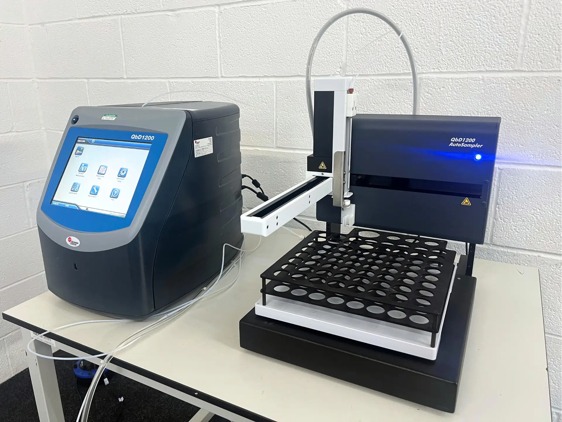 Beckman Coulter QbD 1200, image 2