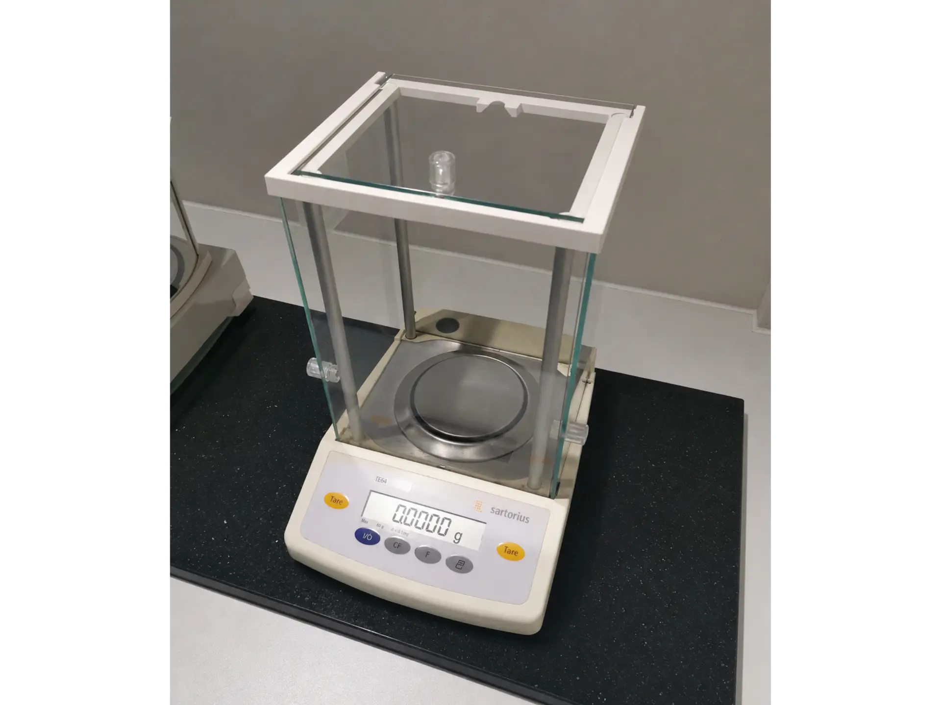 Sartorius TE64 Analytical Balance (0.1 mg), image 3