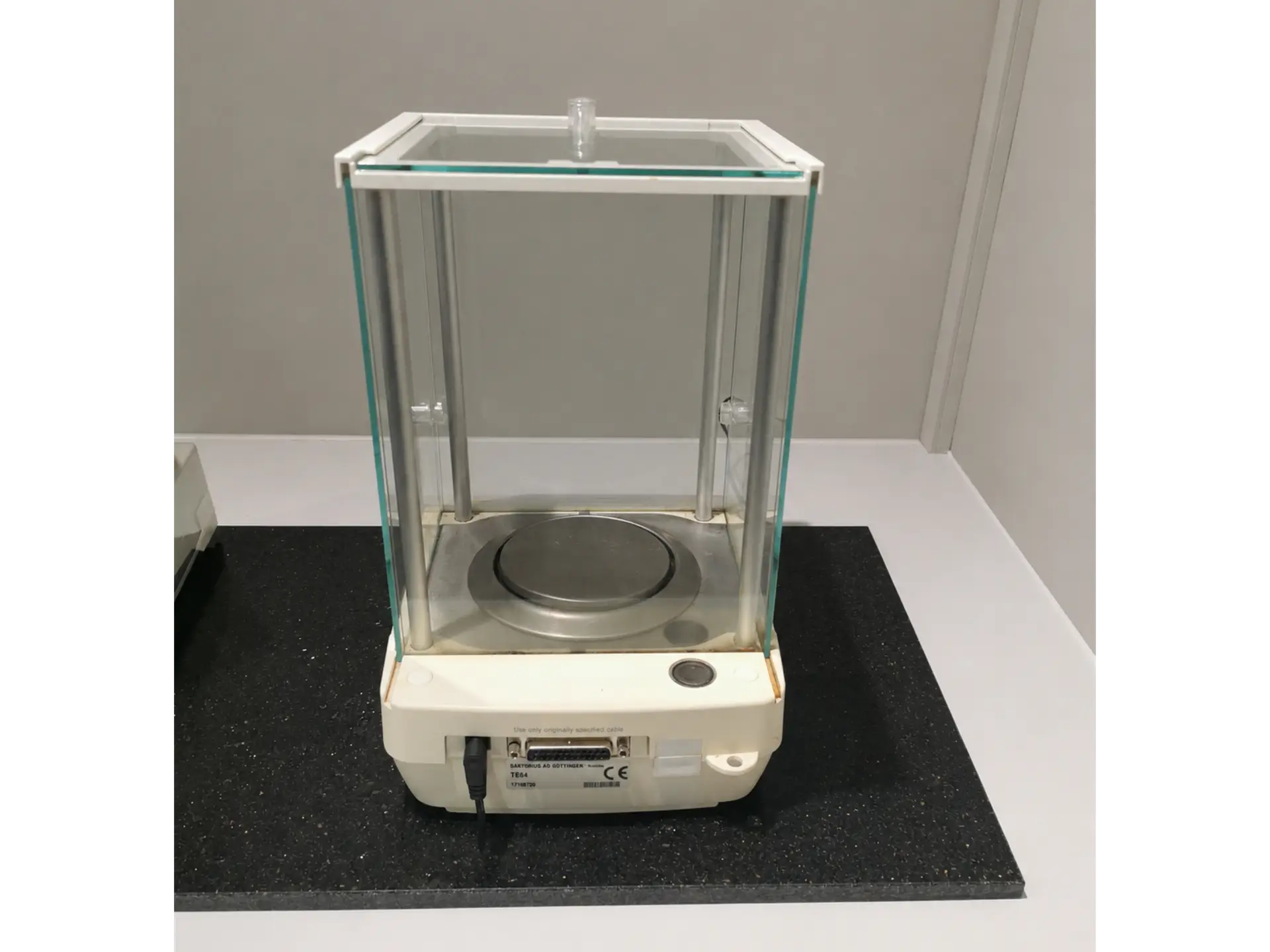 Sartorius TE64 Analytical Balance (0.1 mg), image 7