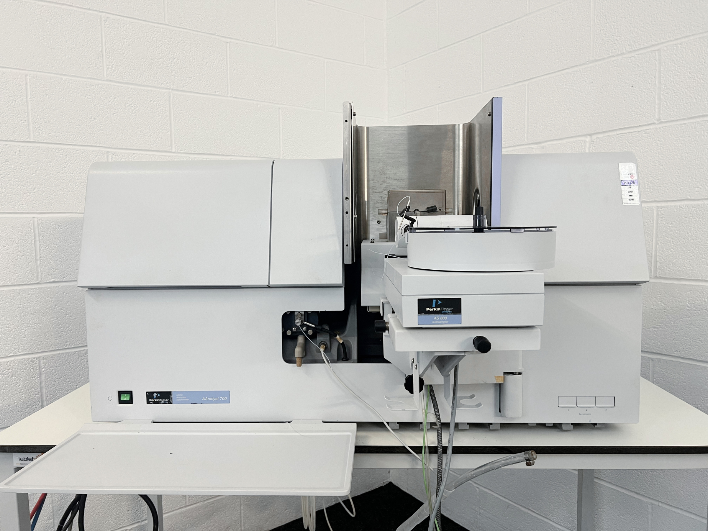 PerkinElmer AAnalyst 700 Atomic Absorption Spectrometer