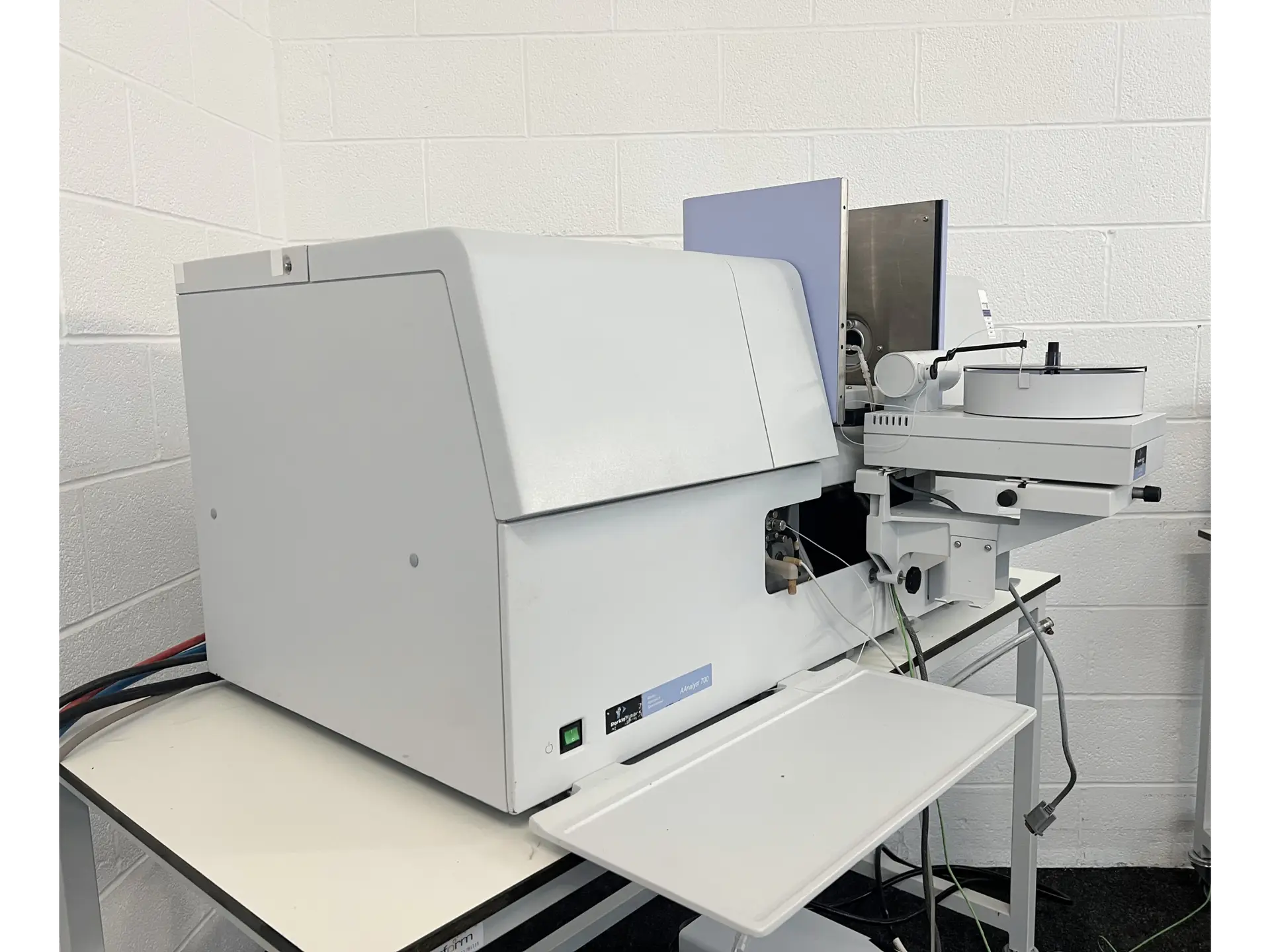 PerkinElmer AAnalyst 700 Atomic Absorption Spectrometer, image 3
