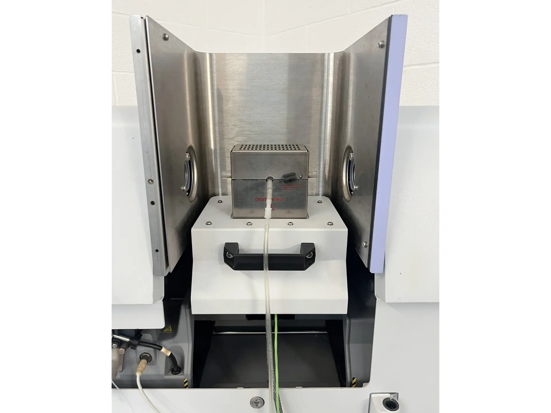 PerkinElmer AAnalyst 700 Atomic Absorption Spectrometer, image 7