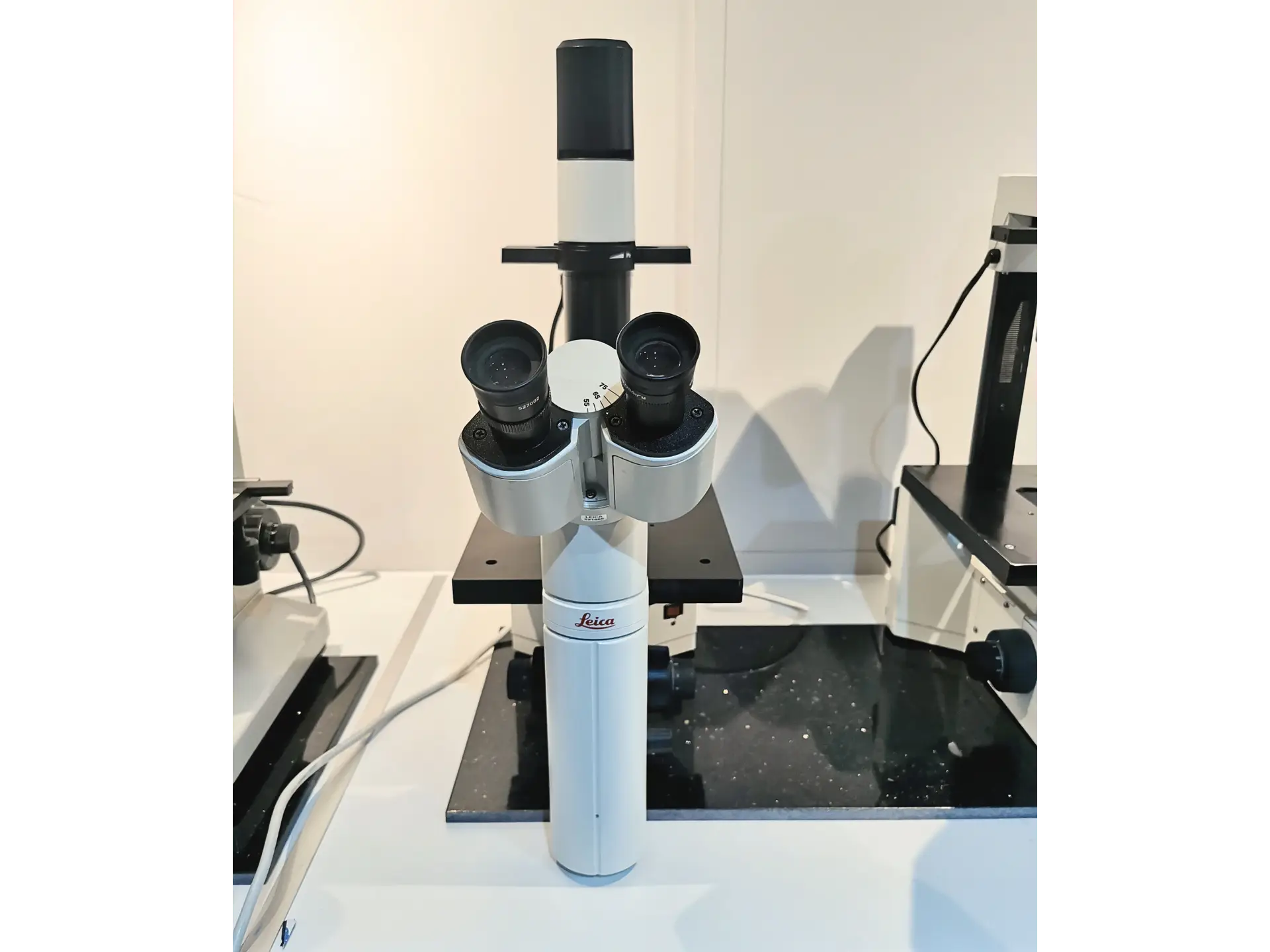 Leica DM IL Inverted Microscope