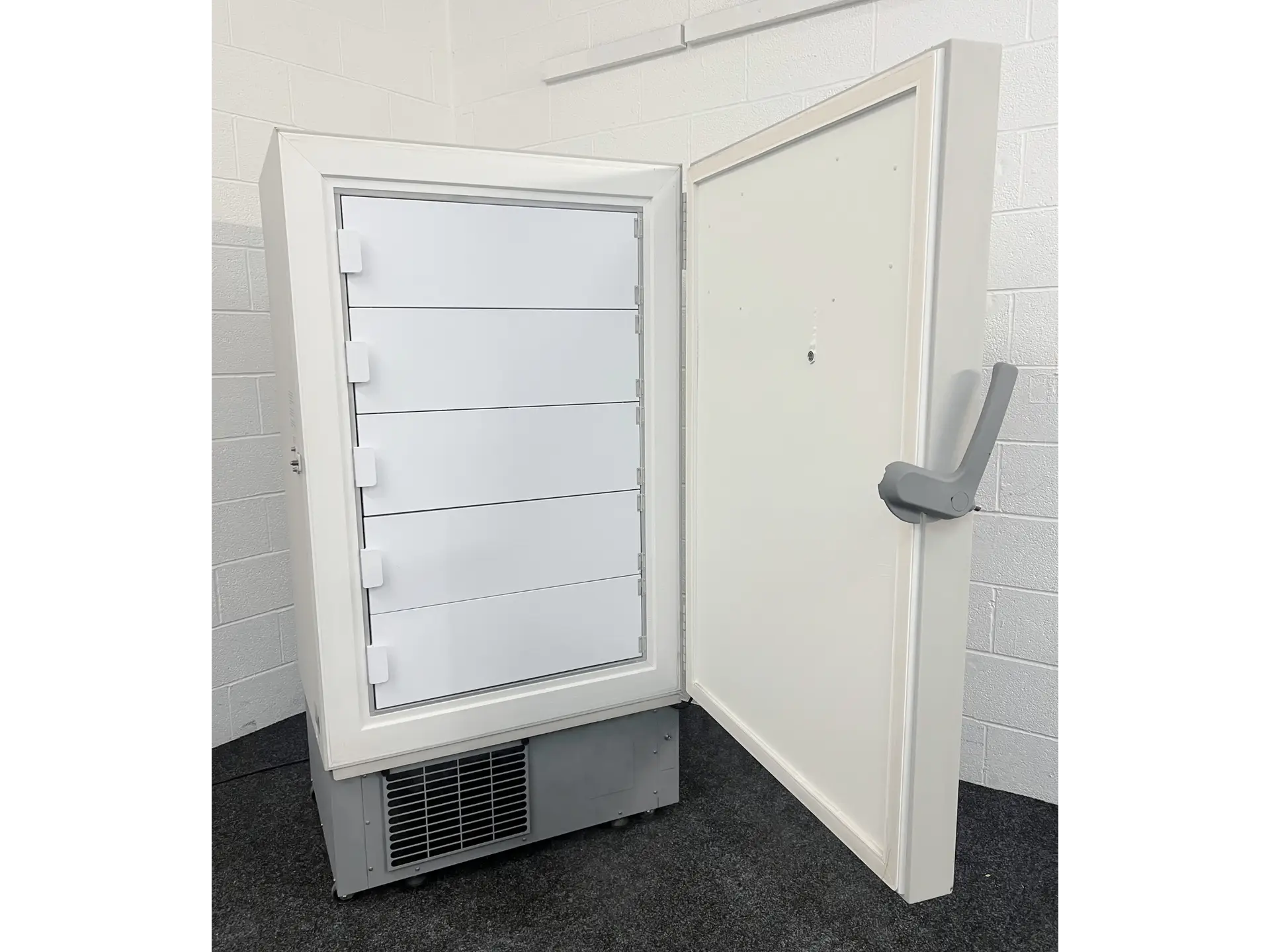 Eppendorf Cryocube F570h ULT Freezer, image 5