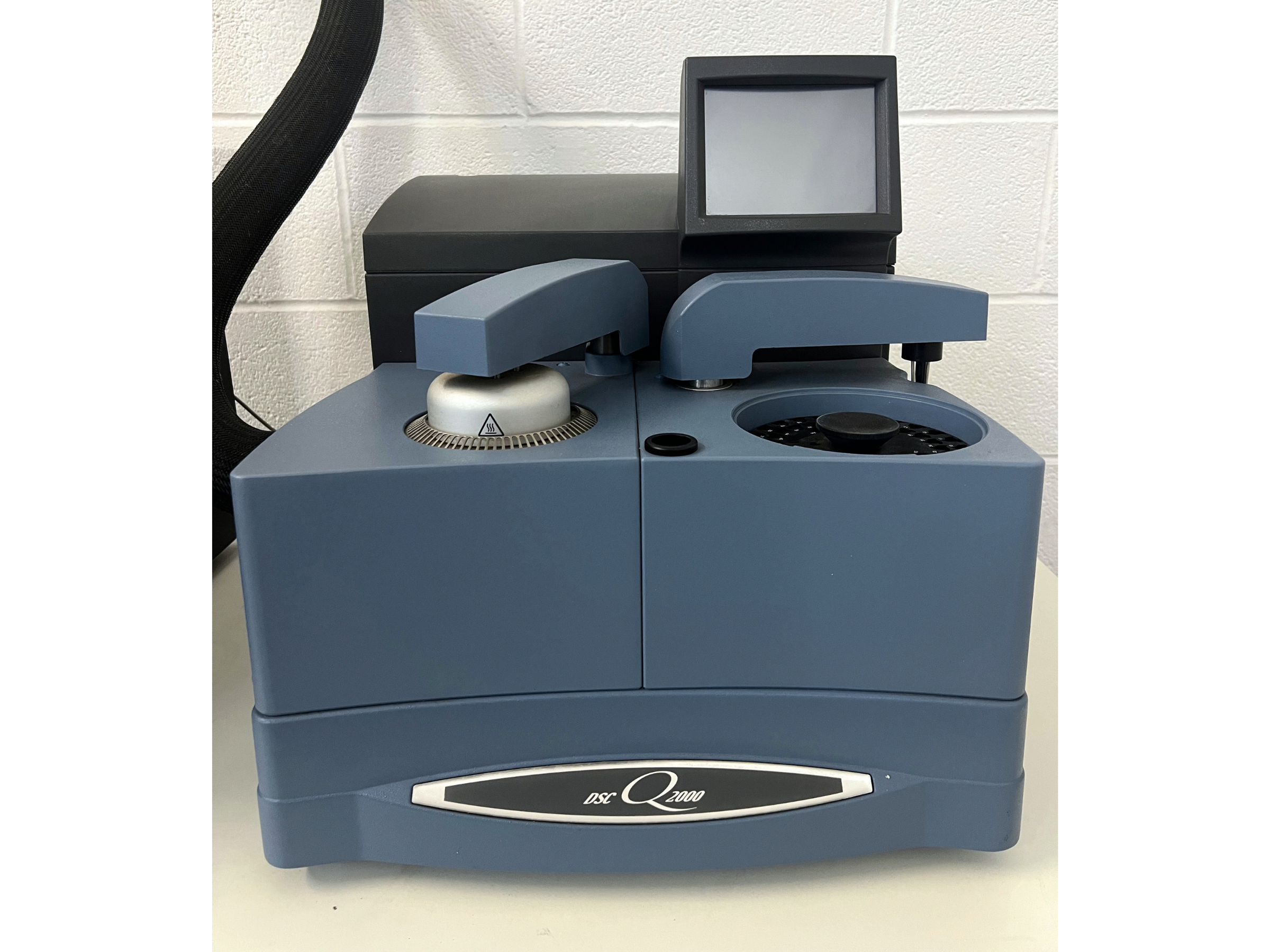 TA Instruments DSC Q2000, image 3