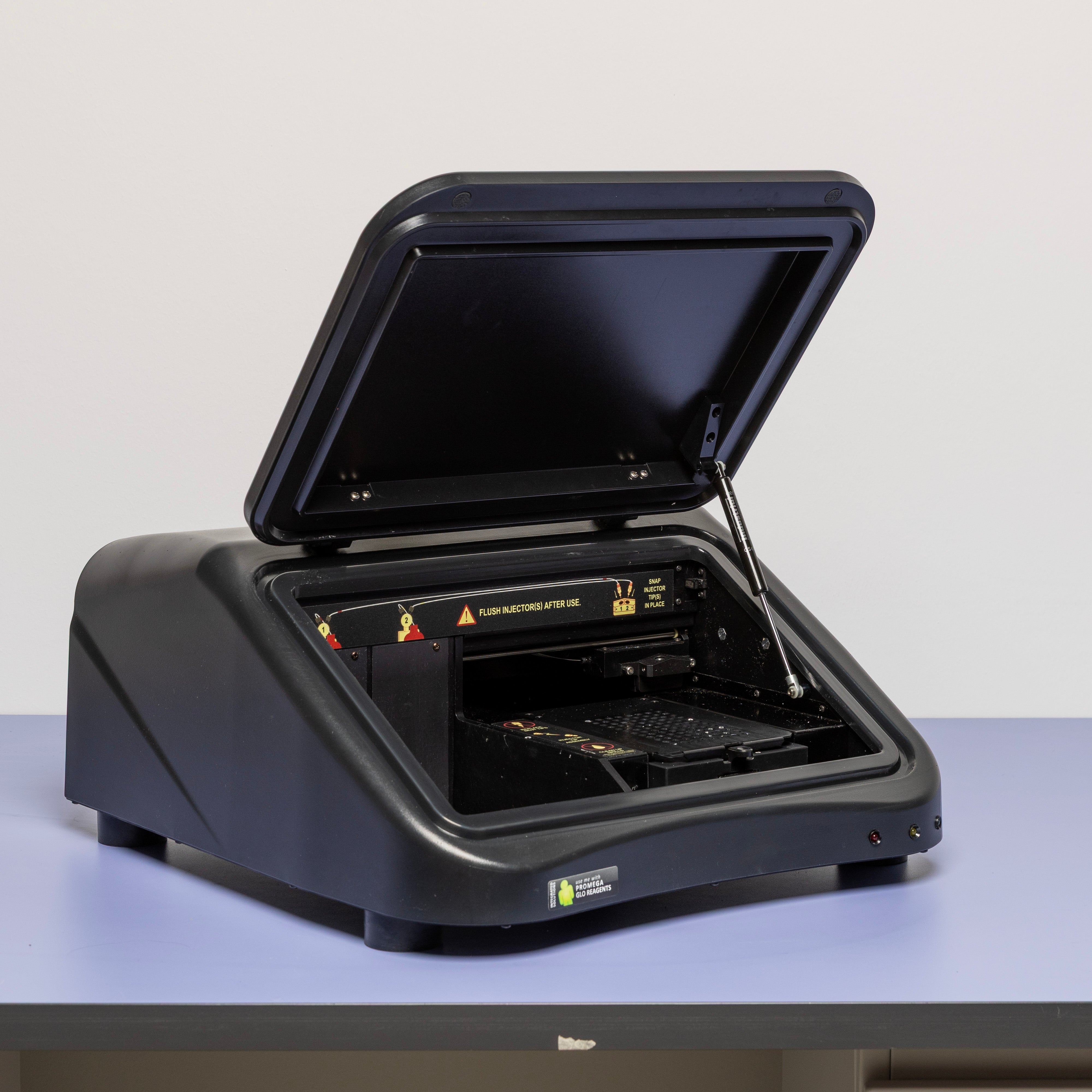 Promega GloMax 96 Mikroplatten-Luminometer, image 2