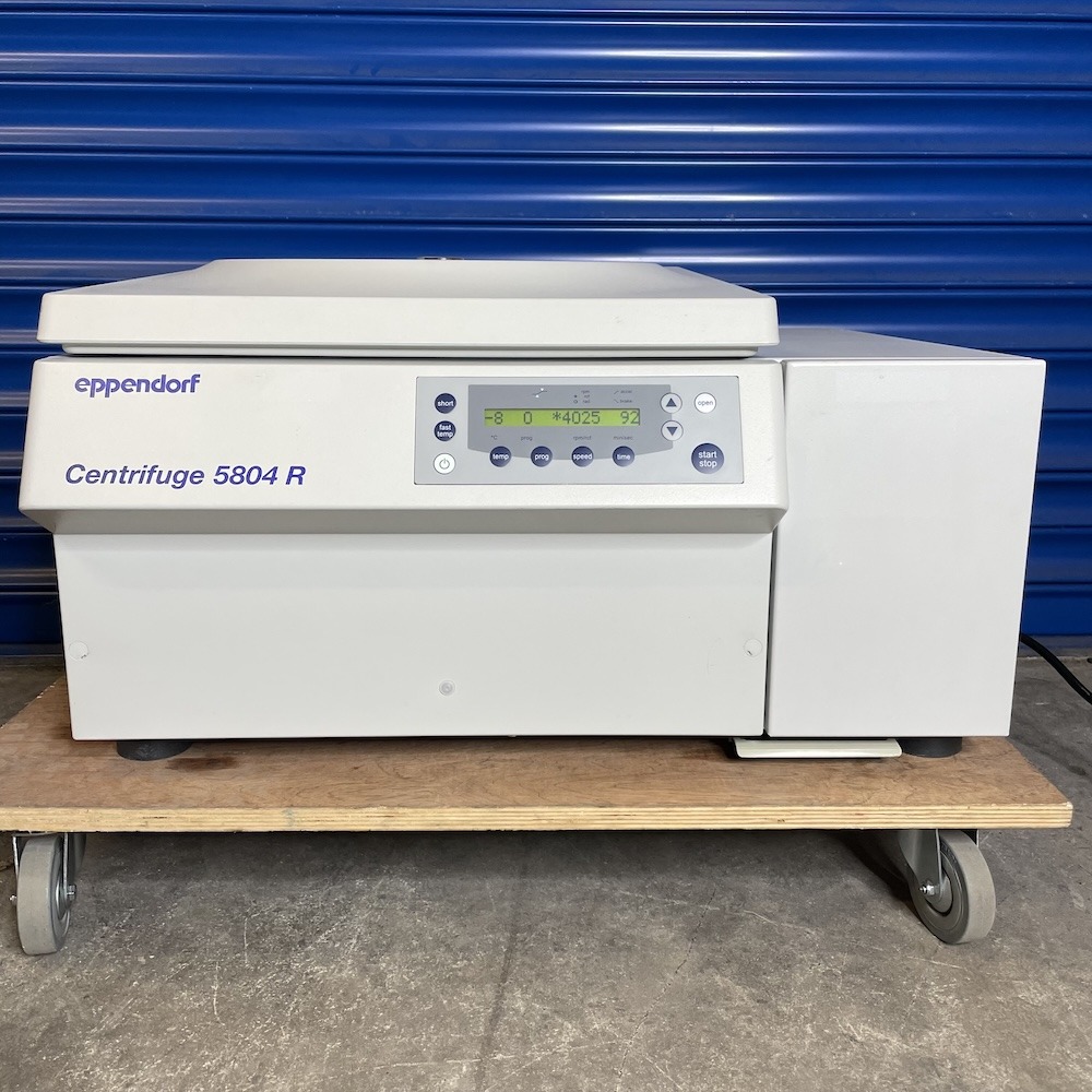 Eppendorf 5804R Refrigerated Centrifuge with 4 x 250ml Swing Out Rotor