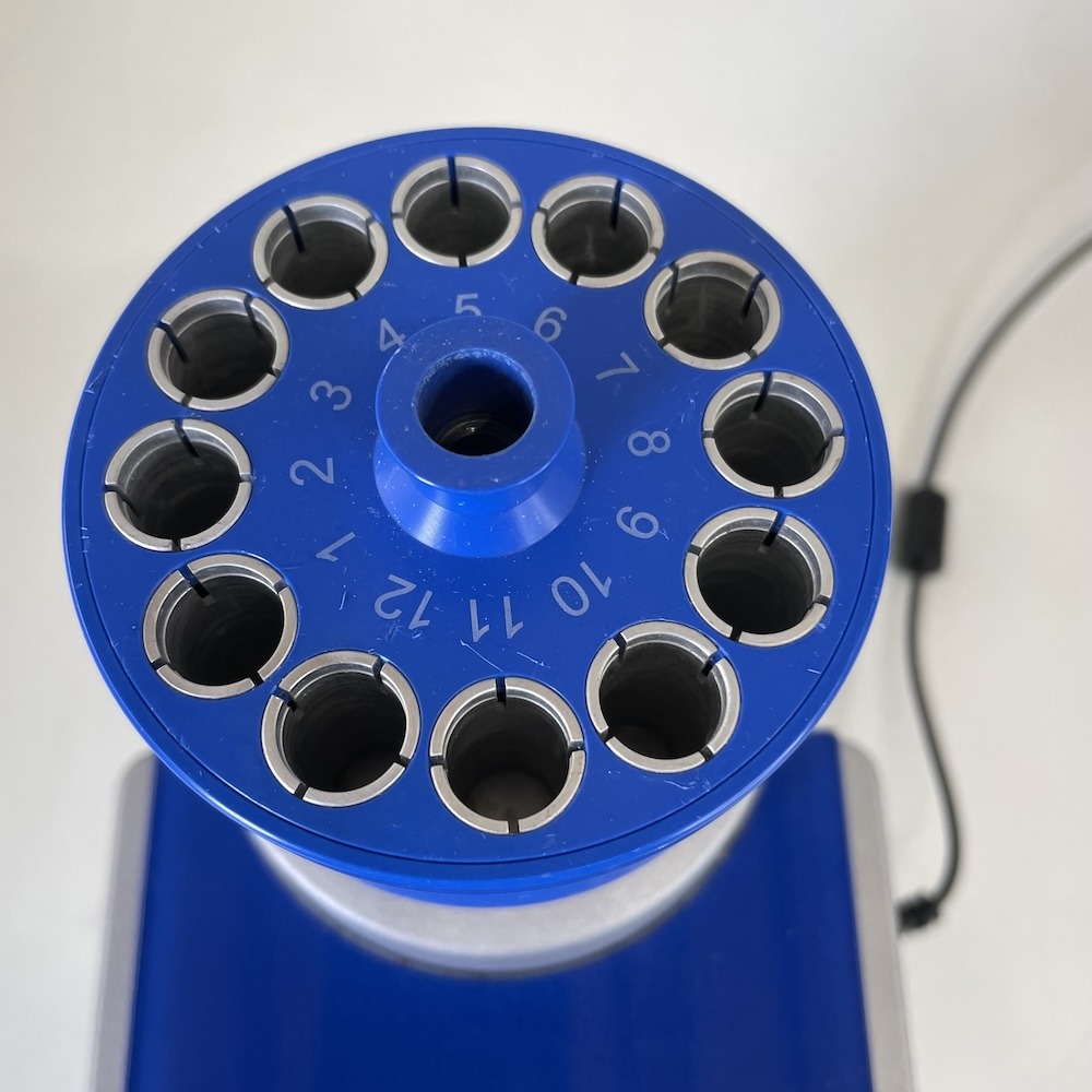 QIAGEN TissueLyser LT Bead Mill Tissue Homogenizer, image 6