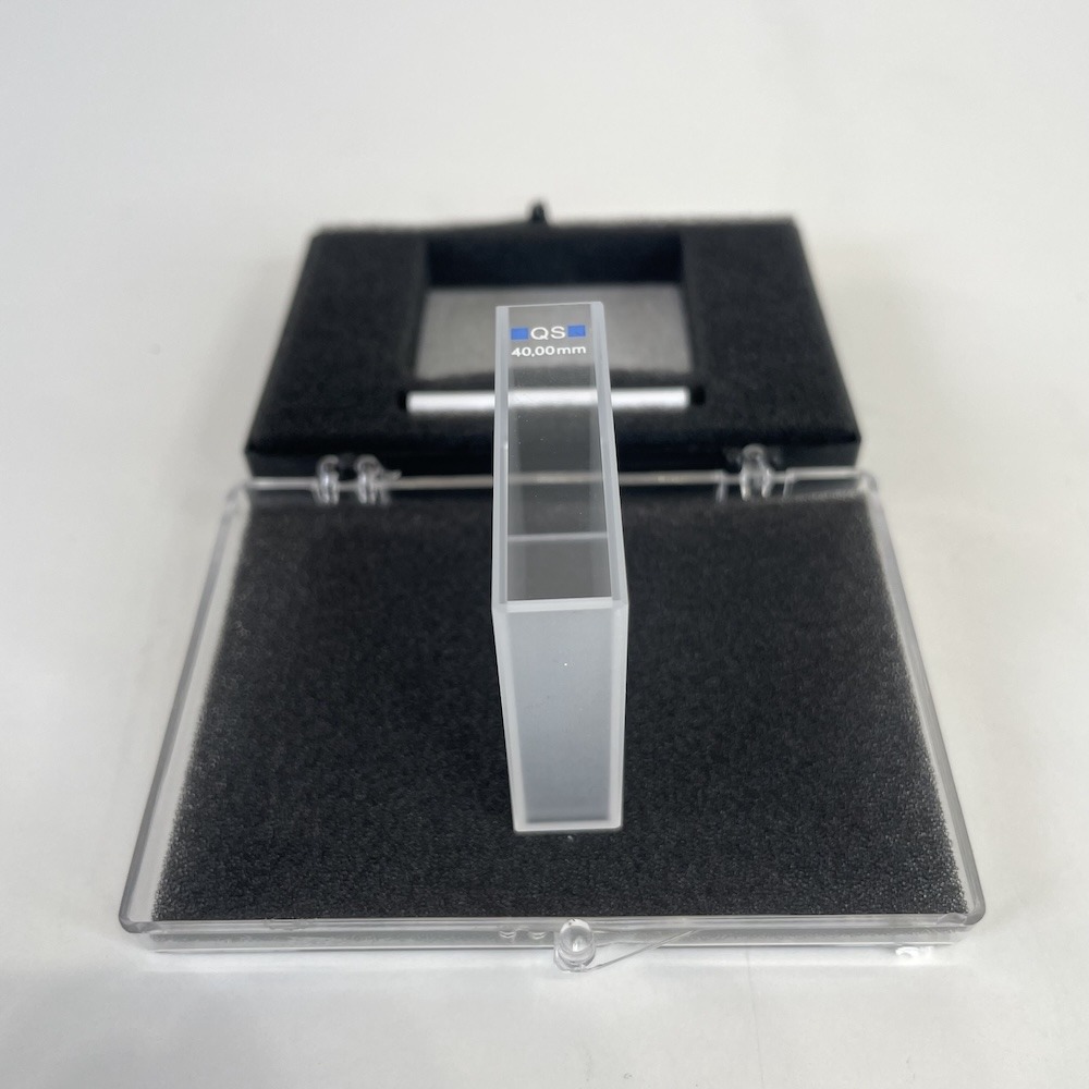 Hellma Cell 100-Q.S. 40mm Optical Path Length 100-40-40 + PTFE Lid, image 3