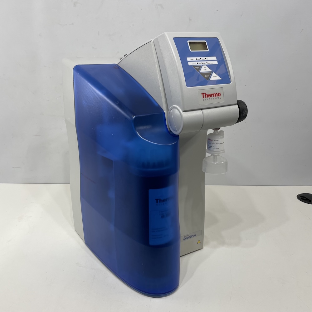 Thermo Scientific Barnstead Smart2Pure 6 UV/UF Water Purification System 50129887