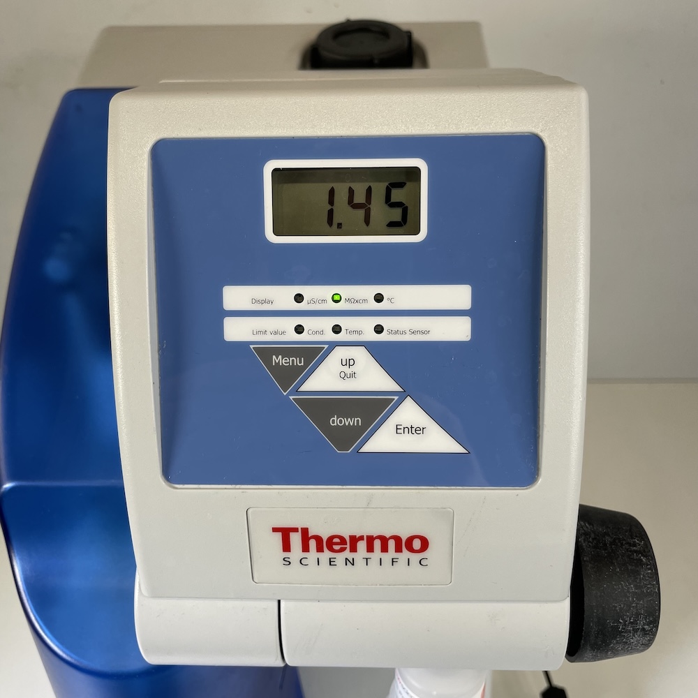 Thermo Scientific Barnstead Smart2Pure 6 UV/UF Water Purification System 50129887, image 4