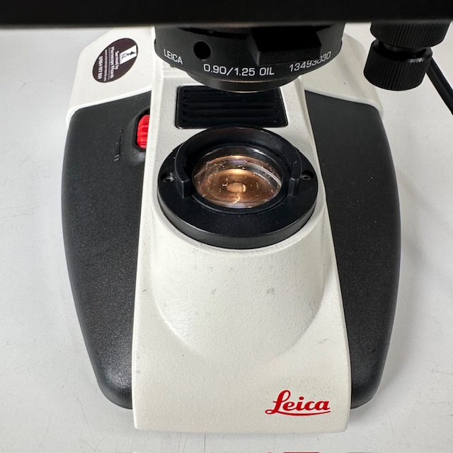 Leica CM E Compound Microscope Upright Brightfield 1349522X, image 4