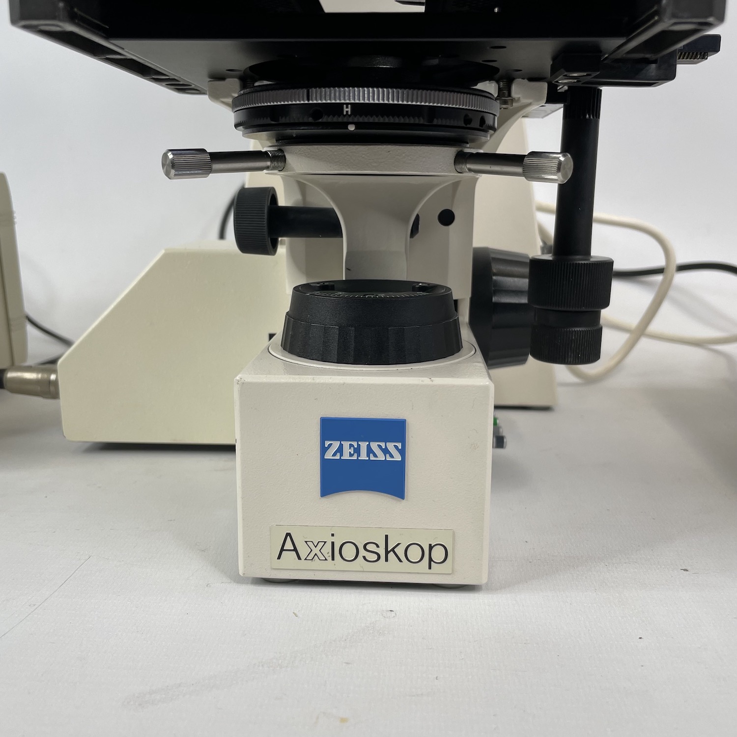 Zeiss Axioskop Trinocular Fluorescence Microscope, image 4