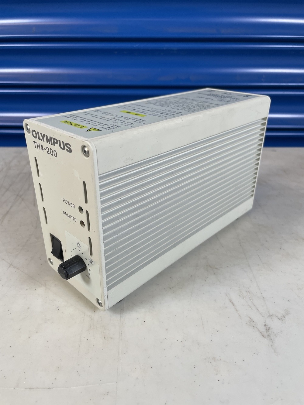 Olympus TH4-200 Halogen Power Supply, image 2