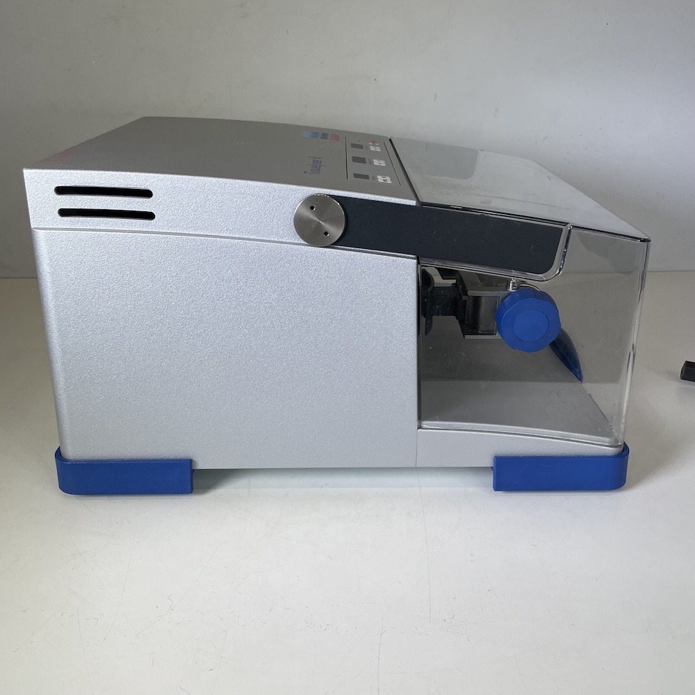 Qiagen Tissuelyser Homogeniser Bead Mill 2 20.747.0001 Retsch MM400, image 6