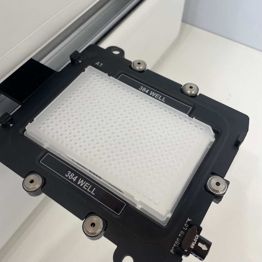 Applied Biosystems QuantStudio 12K Flex Real-Time PCR System (384/96-well), image 5