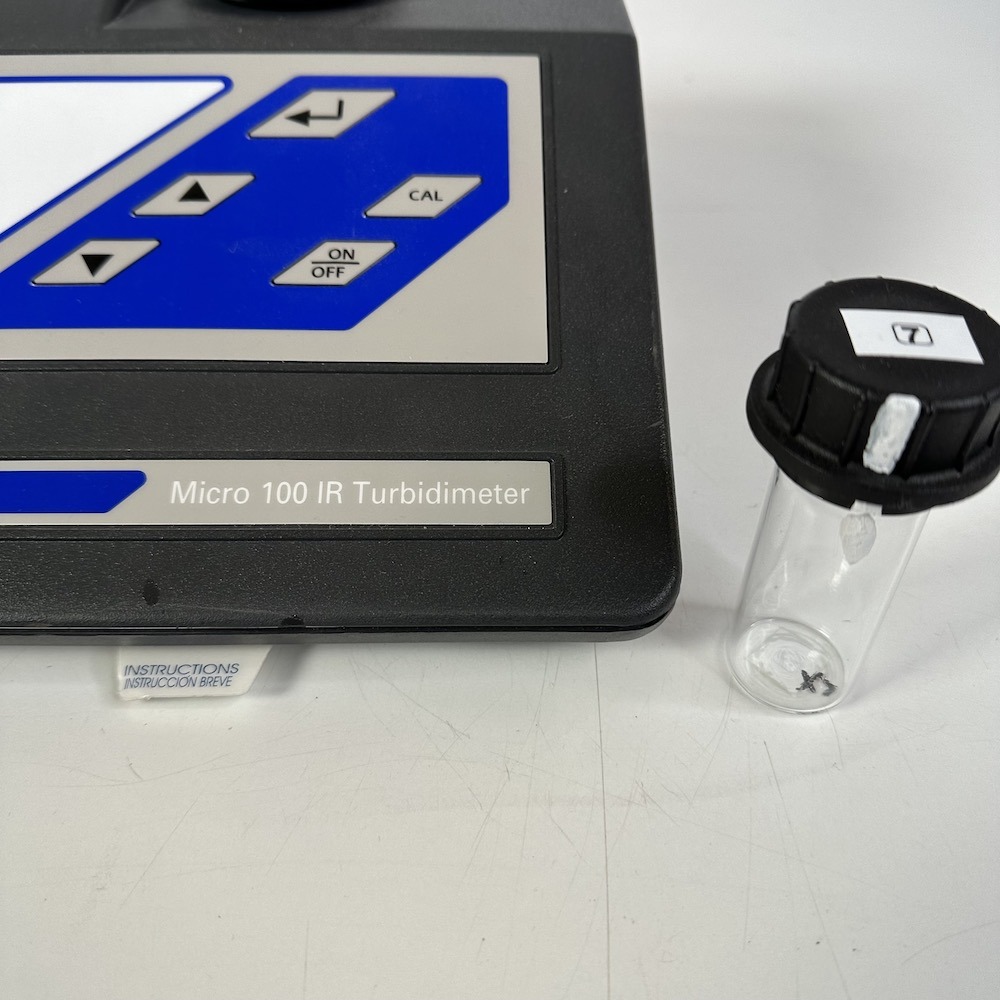 HF Scientific Micro 100 Benchtop Turbidimeter, image 3