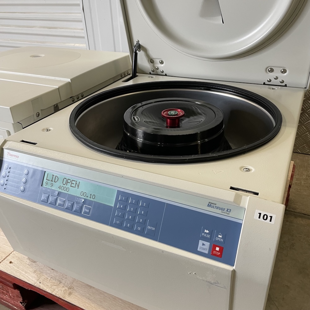 Thermo Scientific Multifuge X3 Centrifuge 75004500 with FiberLite F13-14x50cy Rotor, image 5