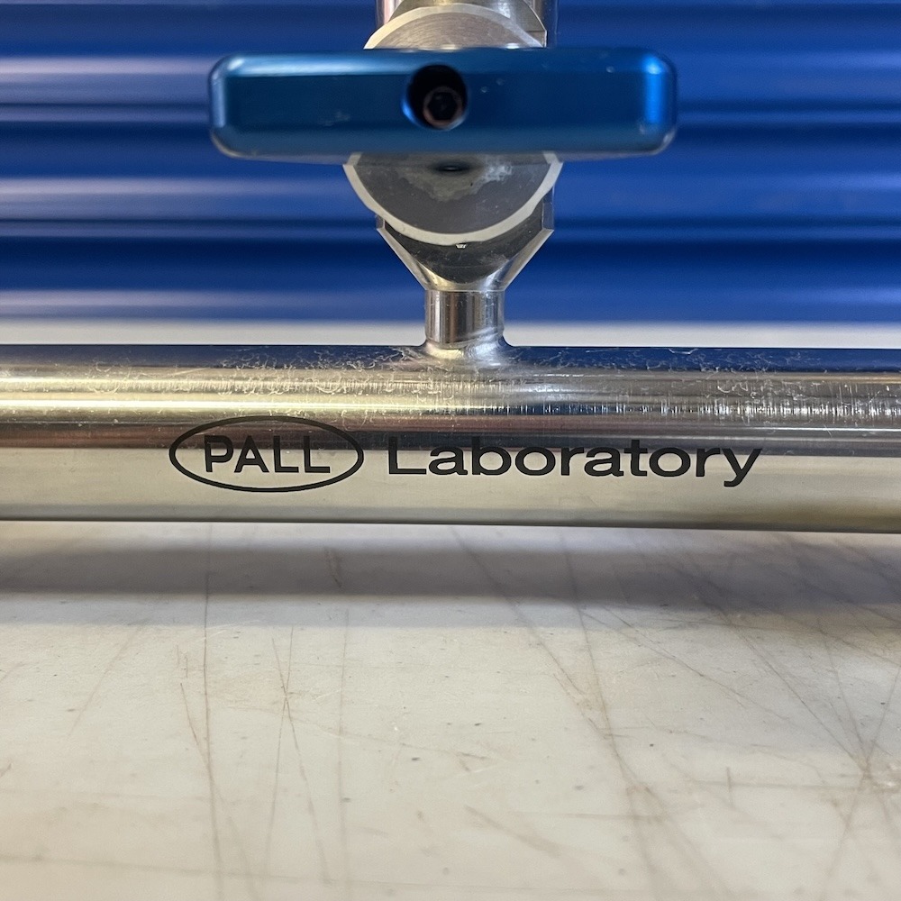 Cytiva Laboratory Filtration Manifold 4889 Stainless Steel 3 Place + Magnetic Funnel, image 4