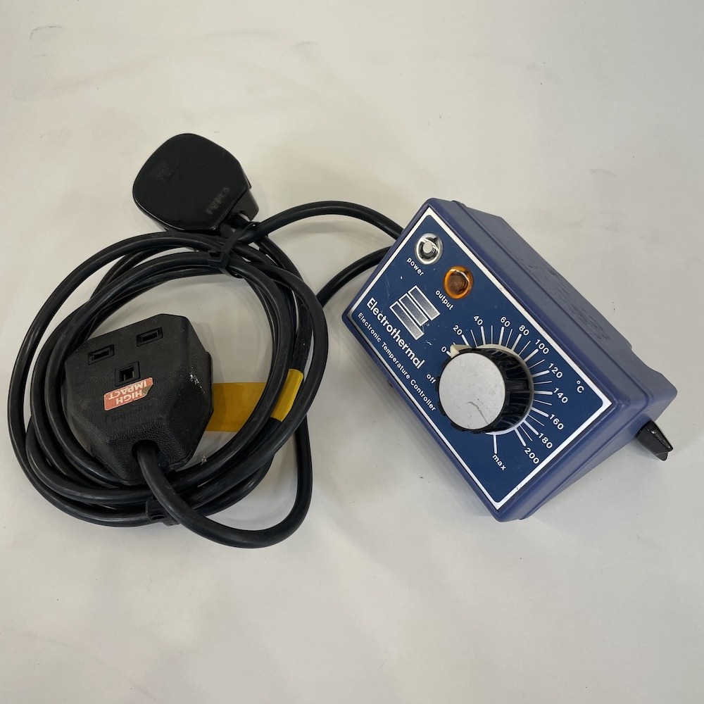 Electrothermal MC732 Temperature Controller Analogue for Heating Mantle, image 2
