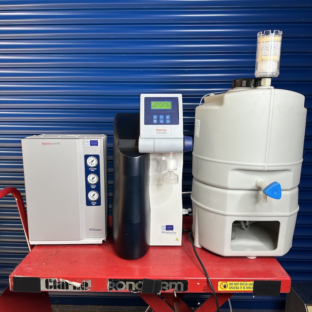 Thermo Scientific Barnstead Smart2Pure Water Purification System 50157573