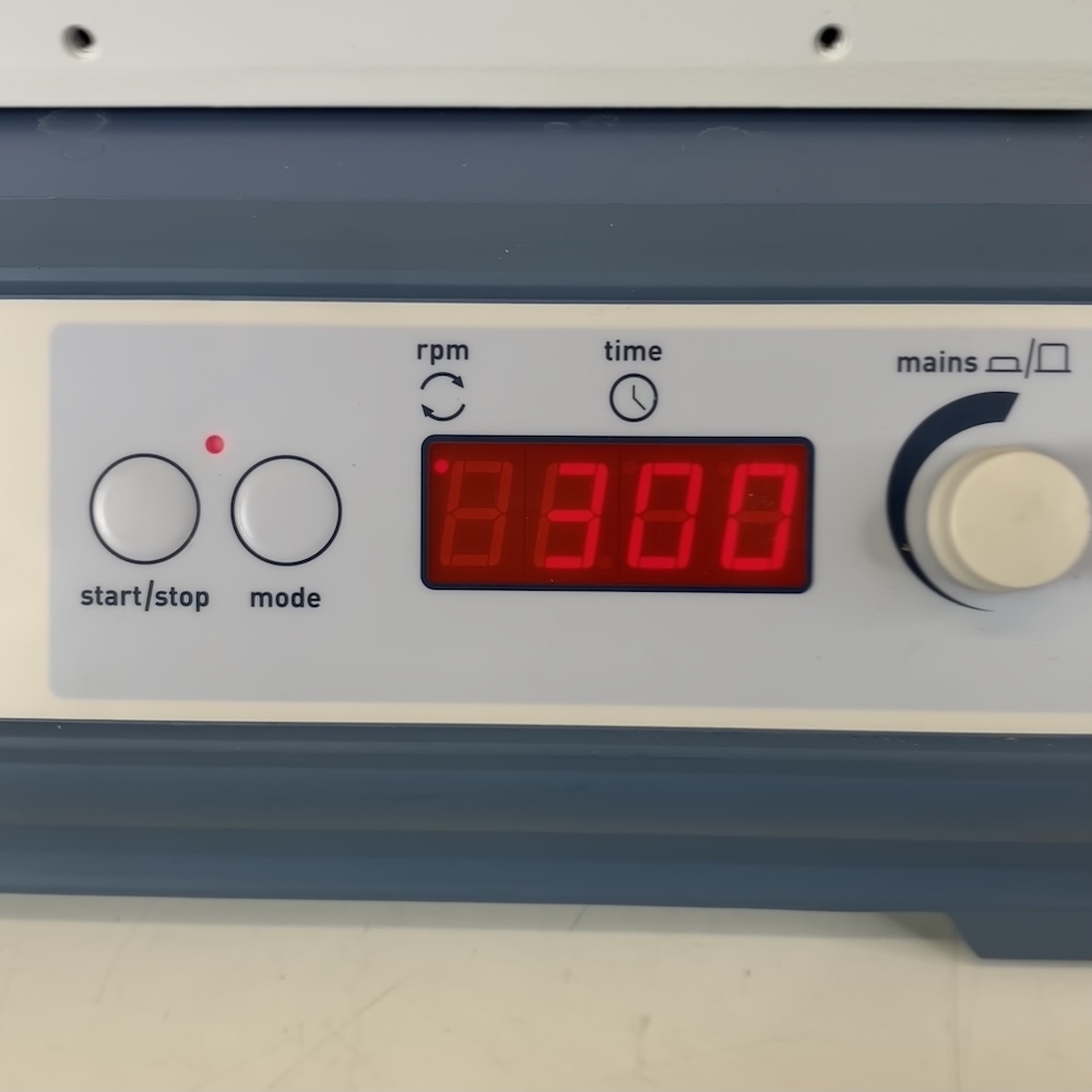 Stuart Cole-Parmer SSL5 Platform Shaker 51707-04