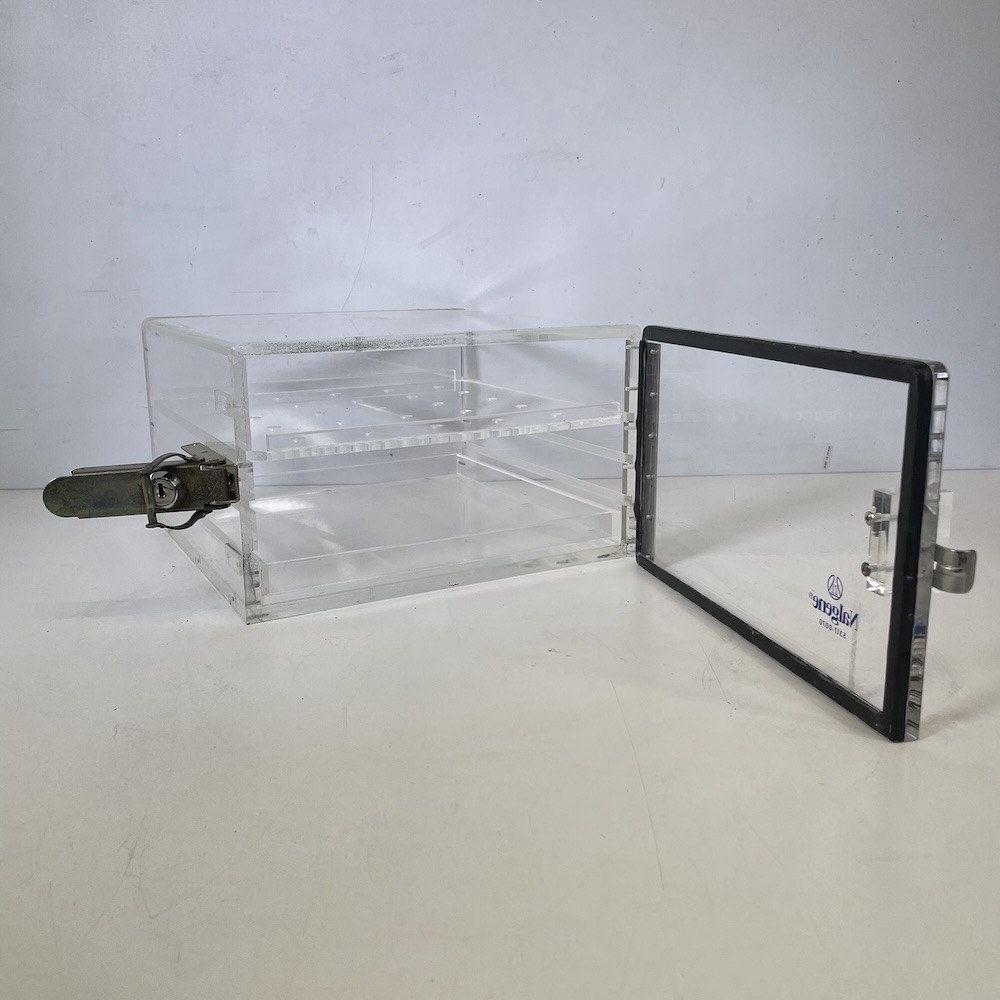 Thermo Scientific Nalgene 5317-0070 Acrylic Desiccator Cabinet, image 3