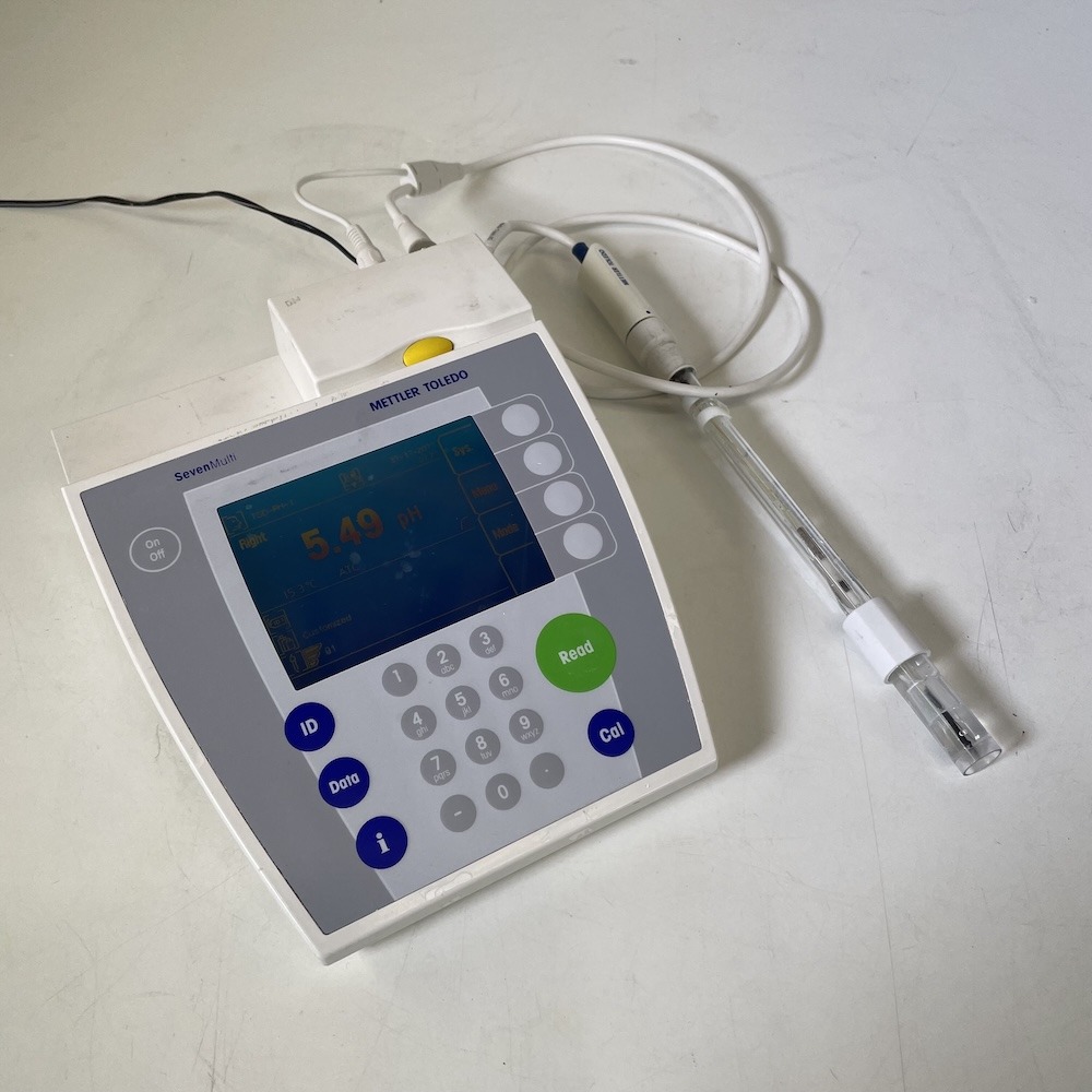Mettler Toledo Seven Multi pH & Conductivity Meter