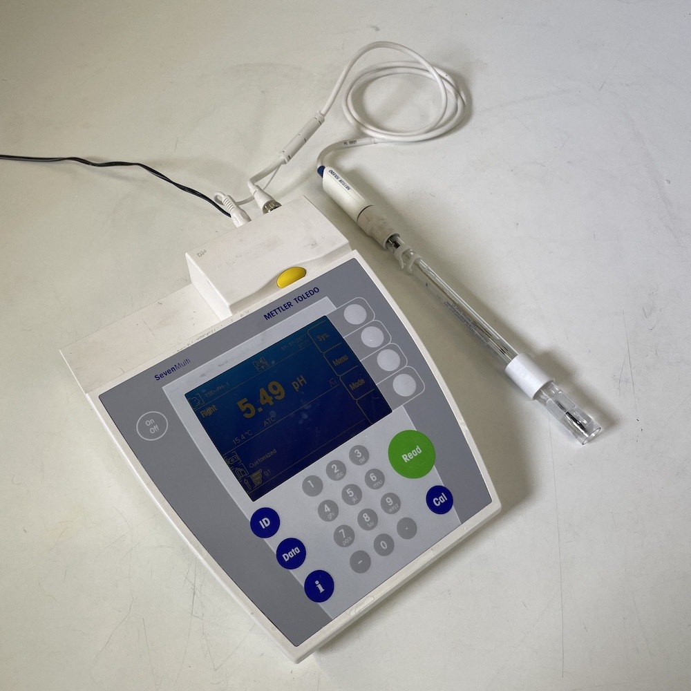 Mettler Toledo Seven Multi pH & Conductivity Meter, image 2