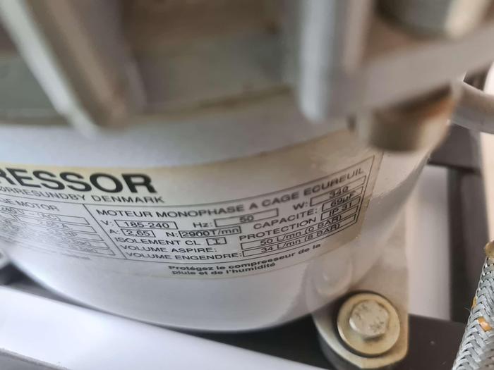 Jun-Air 6-J Mini Air Compressor, image 6