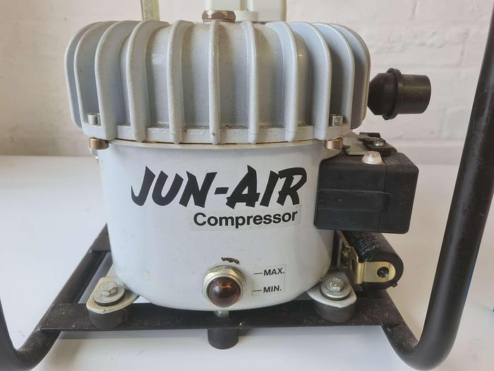 Jun-Air 6-J Mini Air Compressor, image 8