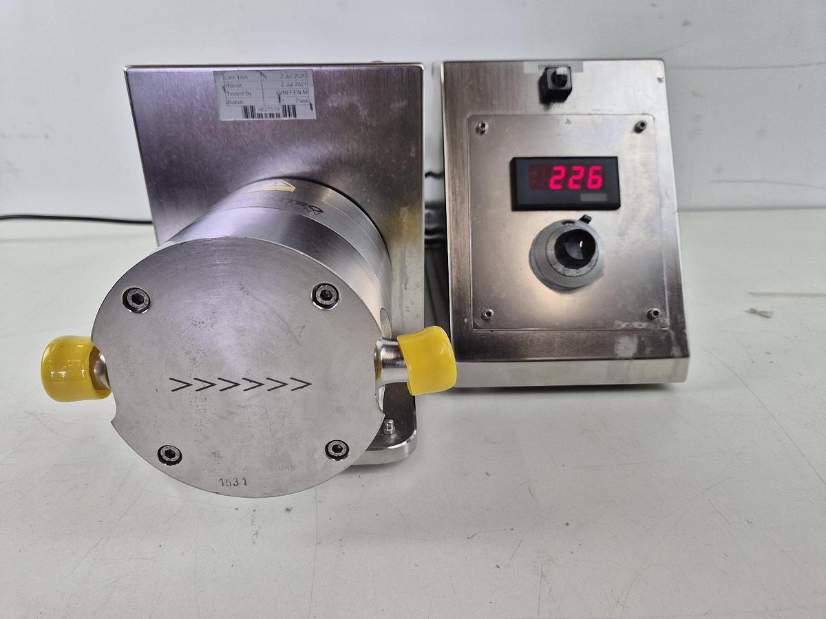 Quattroflow QF1000S Quaternary Diaphragm Pump, image 3