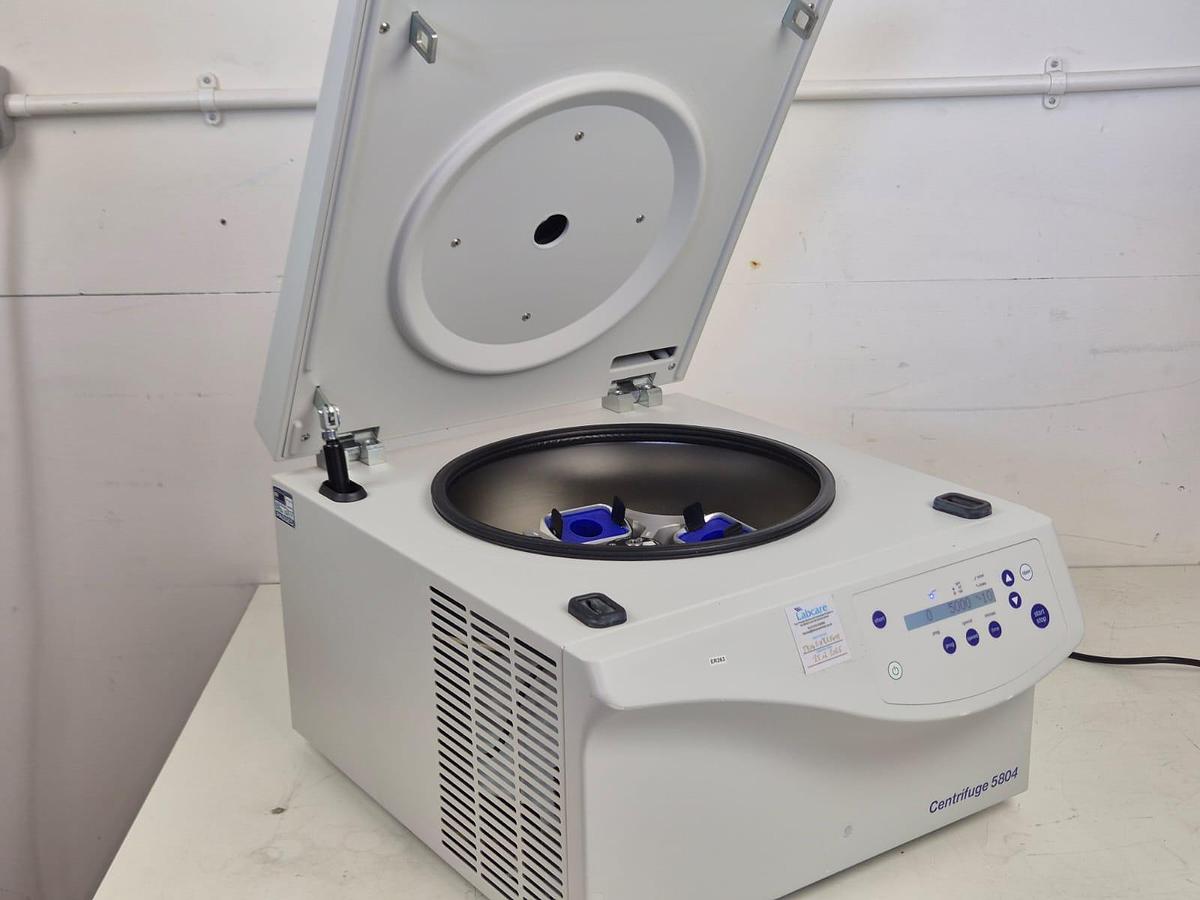 Eppendorf 5804 benchtop centrifuge, image 2