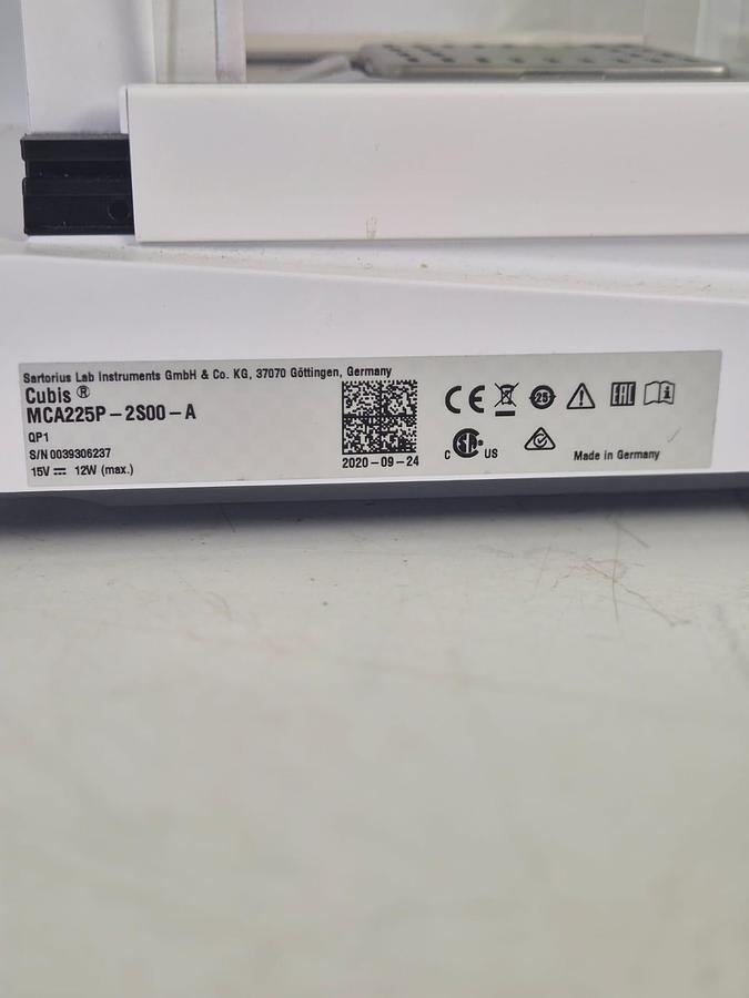 Sartorius Cubis II Semi-Micro Balance, Model MCA225P-2S00-A, image 7