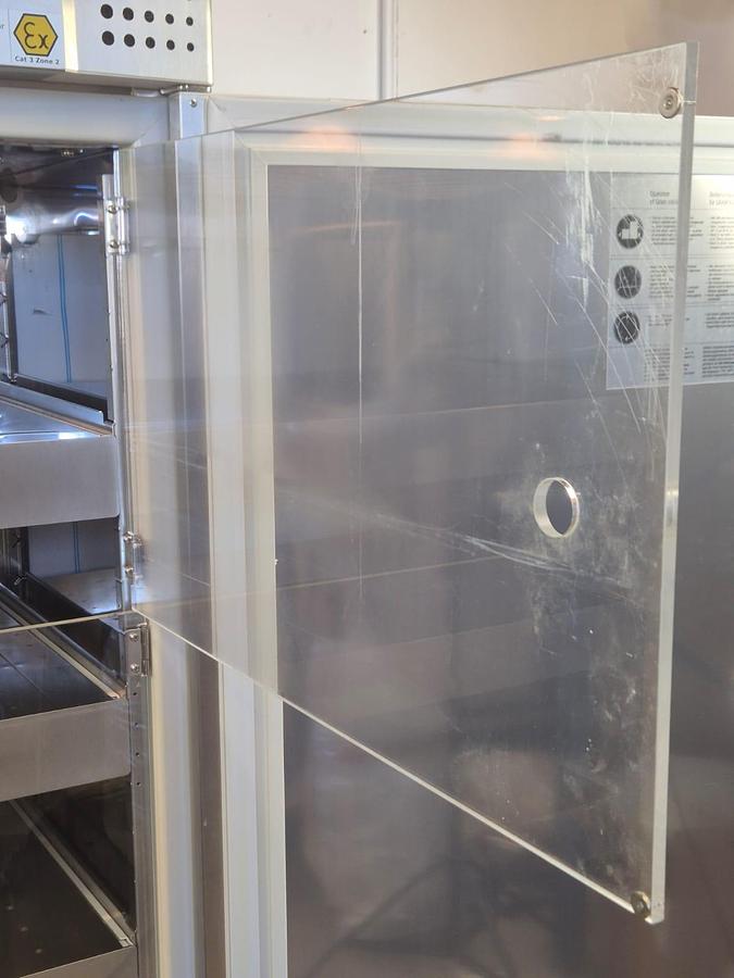 Gram R290 Fridge, image 8