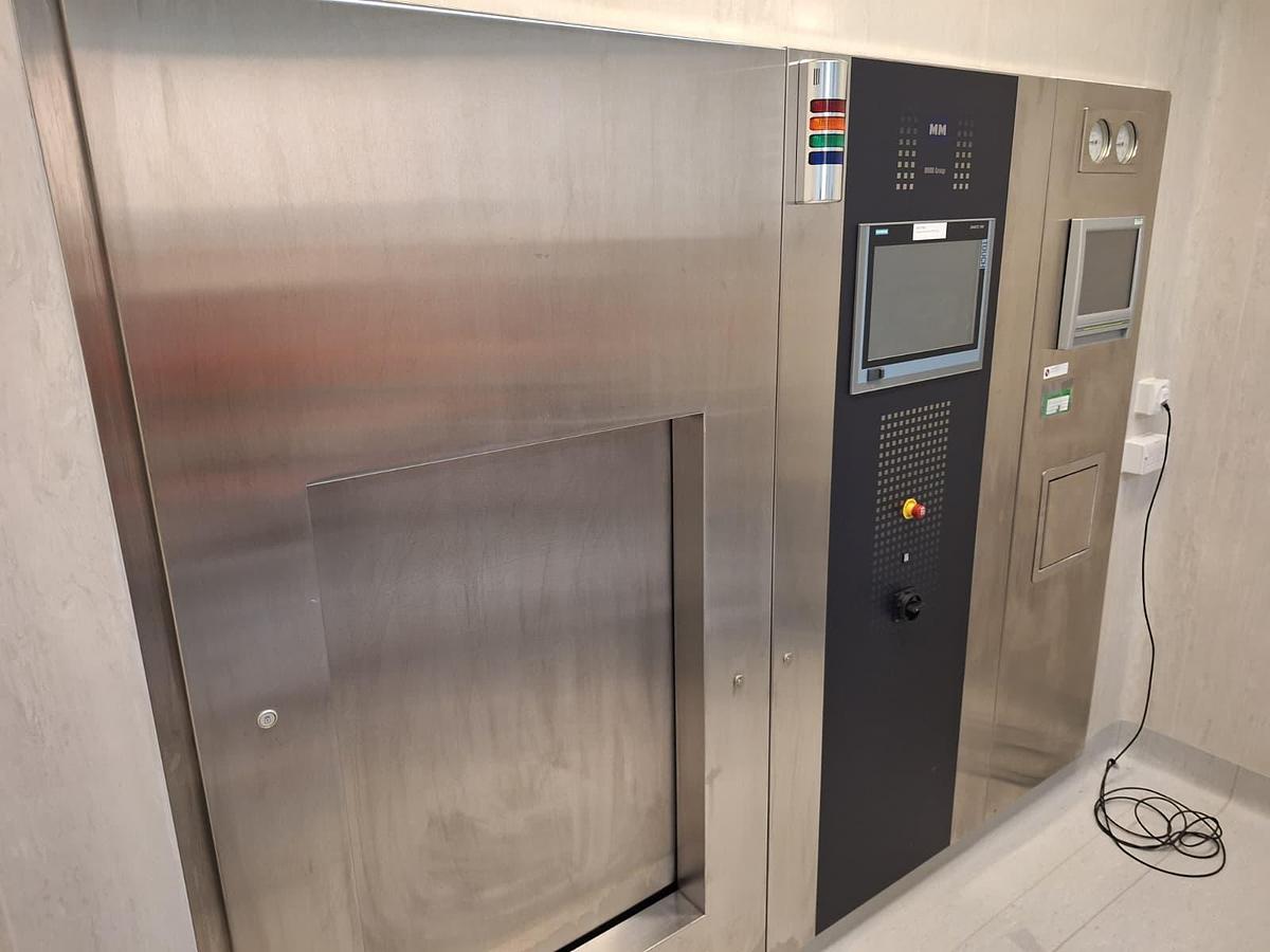 MMM Group Vakulab HL Medical Autoclave
