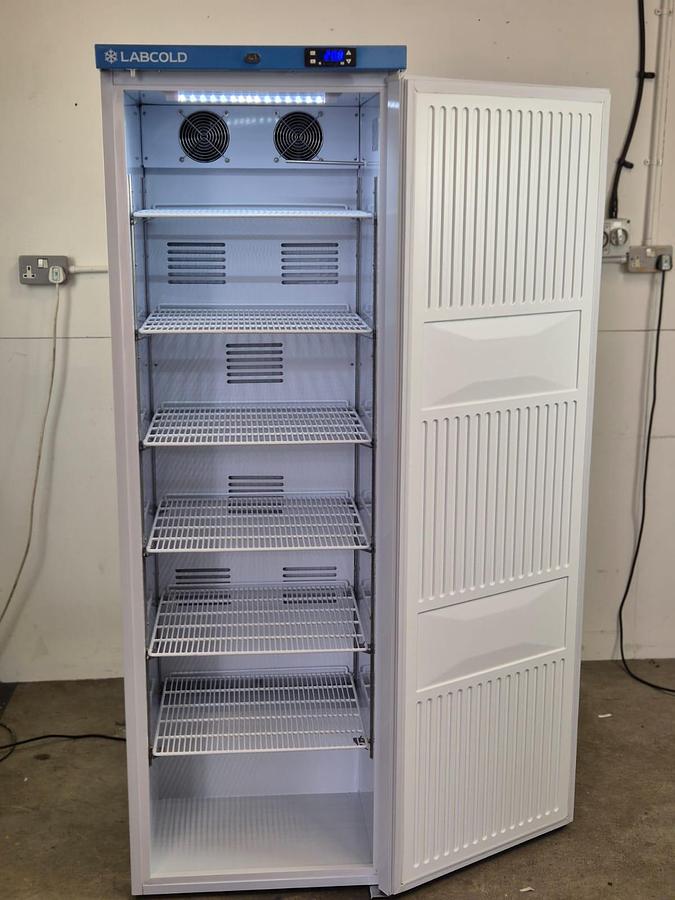 Labcold RLDF1510 Climatic Class 4 Refrigerator, image 3