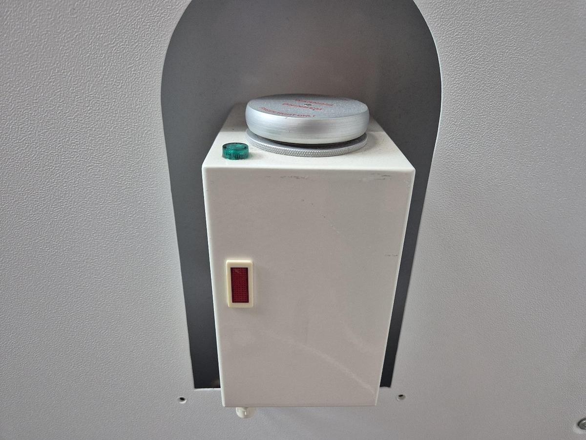 Envair Technology B102 Microbiological Safety Cabinet + Stand, image 7